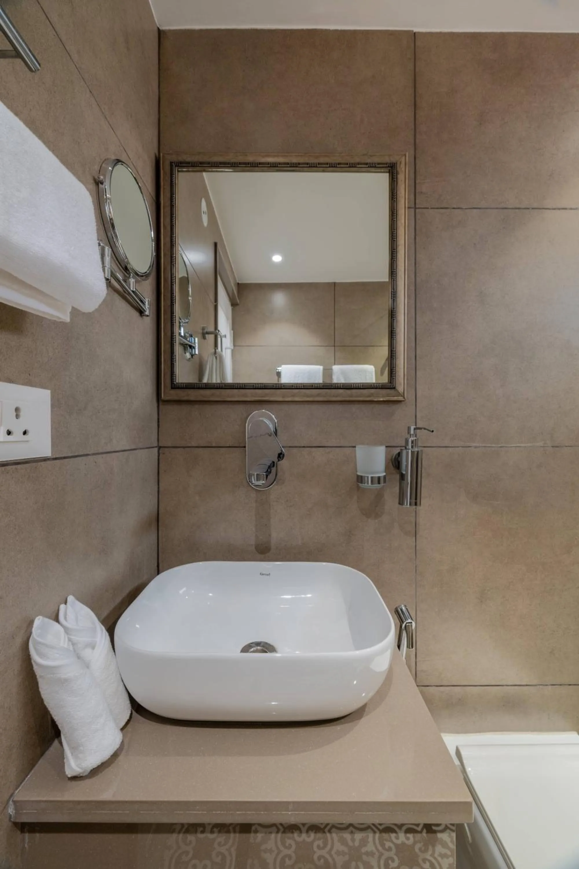 Bathroom in juSTa Luxe Kashi Parampara, Varanasi