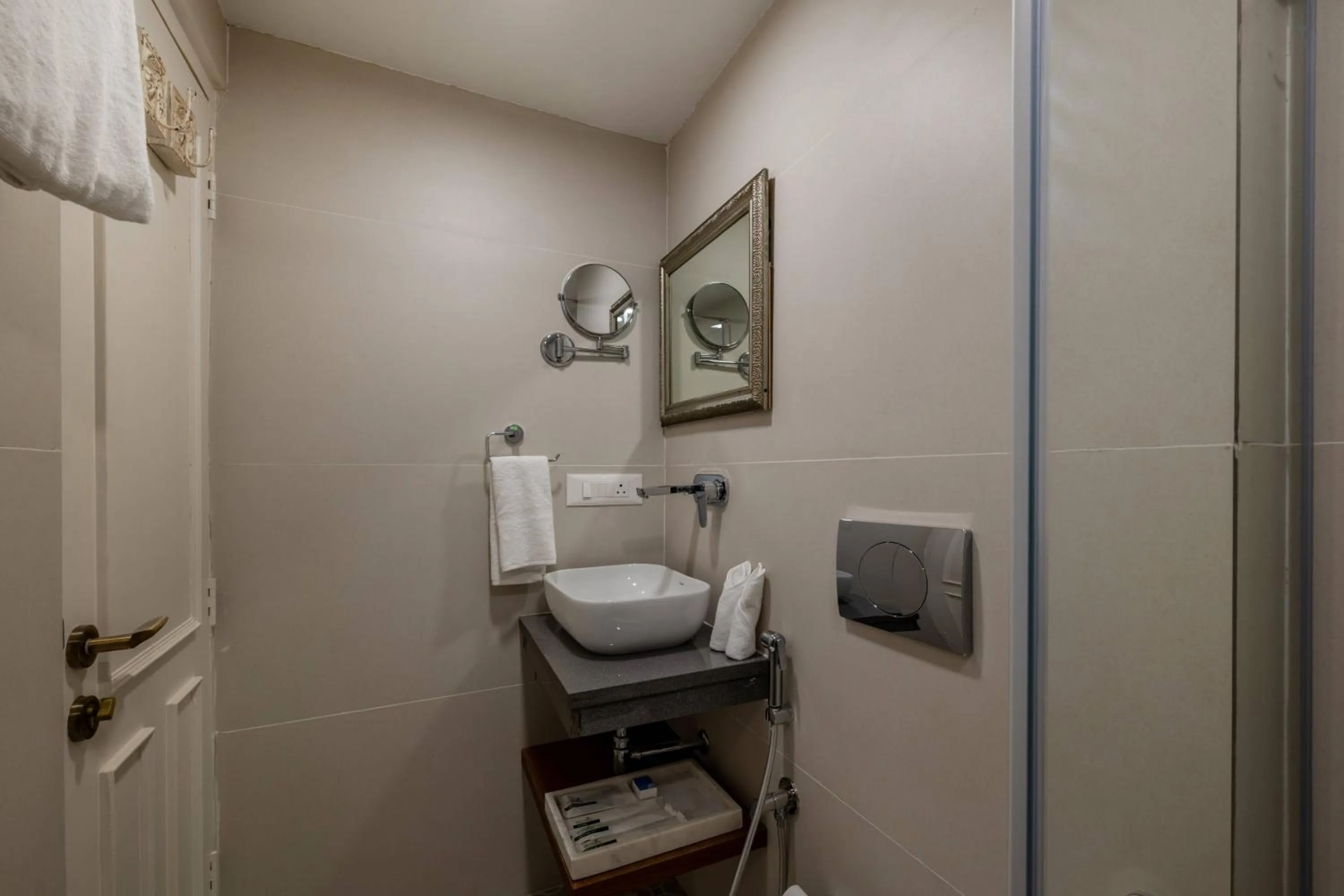 Bathroom in juSTa Luxe Kashi Parampara, Varanasi