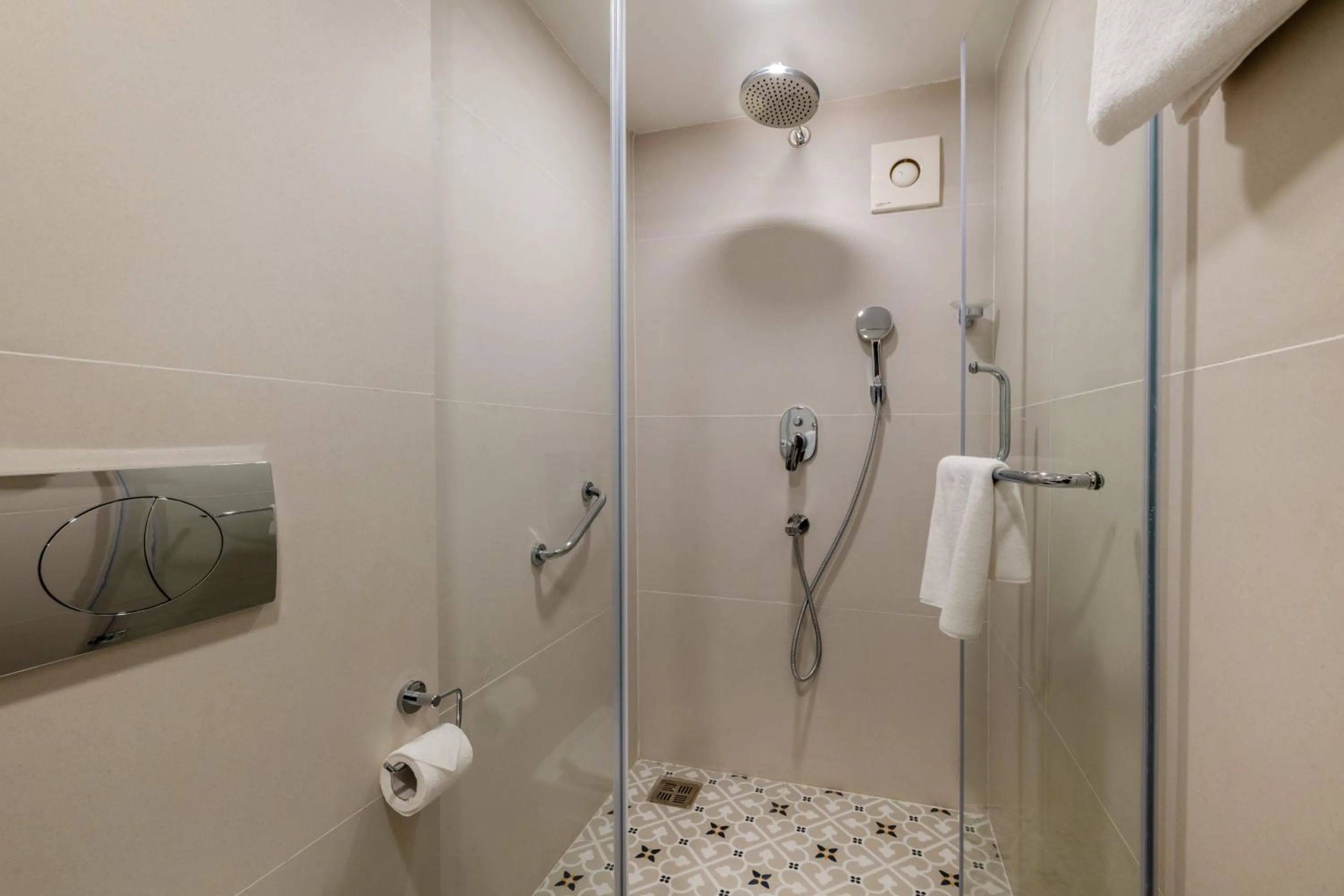 Bathroom in juSTa Luxe Kashi Parampara, Varanasi