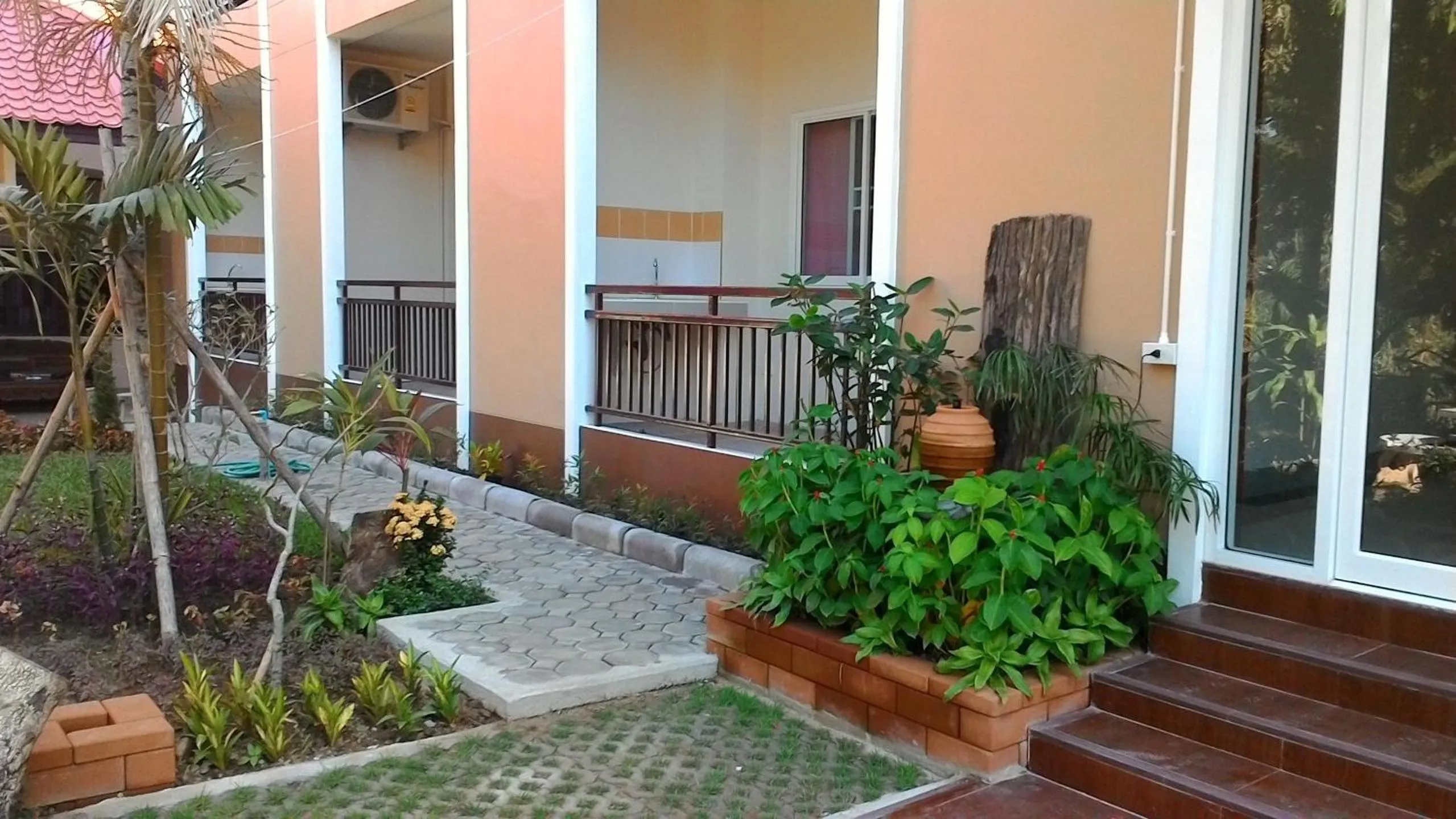 Garden in M.place Maerim