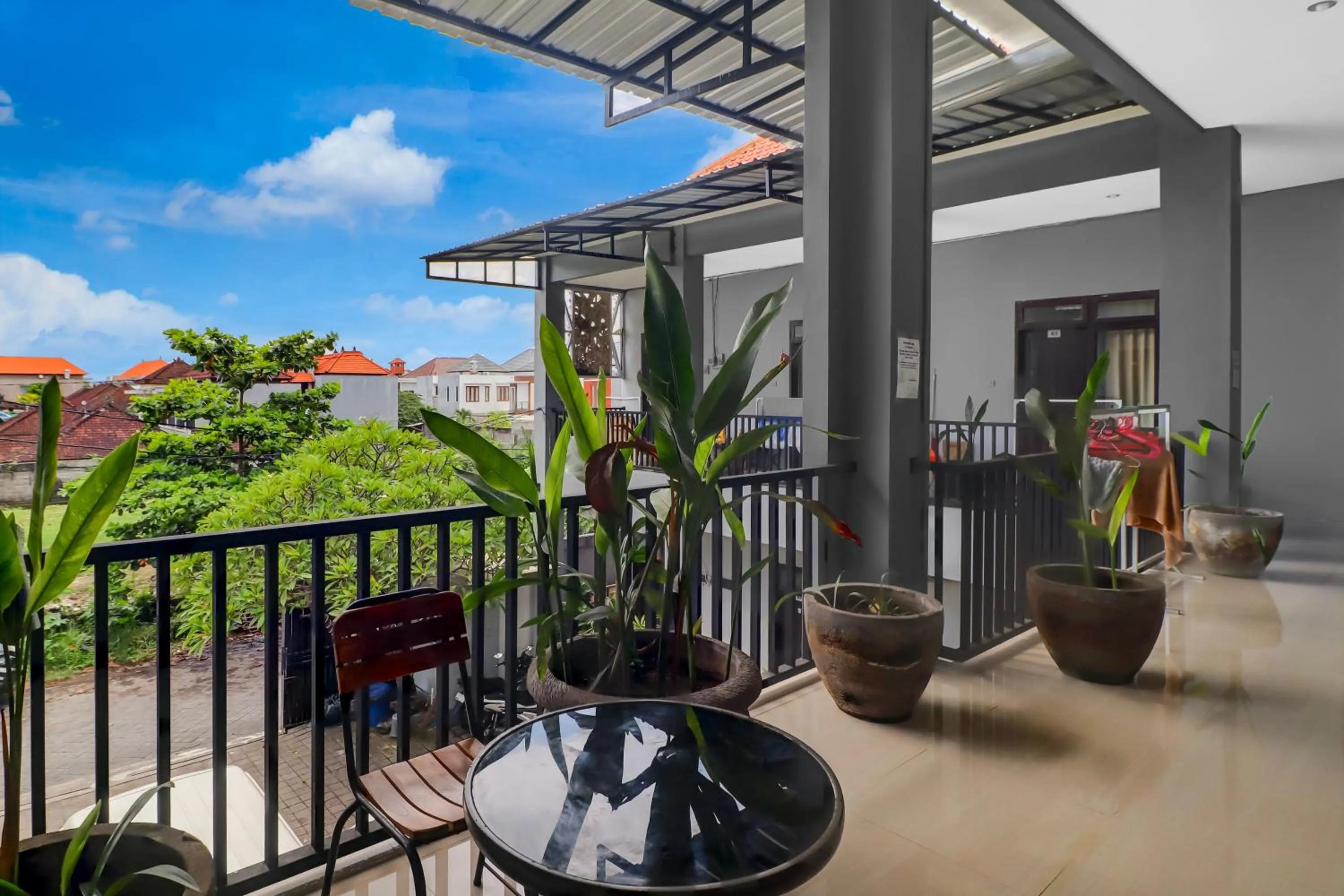 Lobby or reception in Hotel O near Trans Studio Theme Park formerly Cyloam Residence