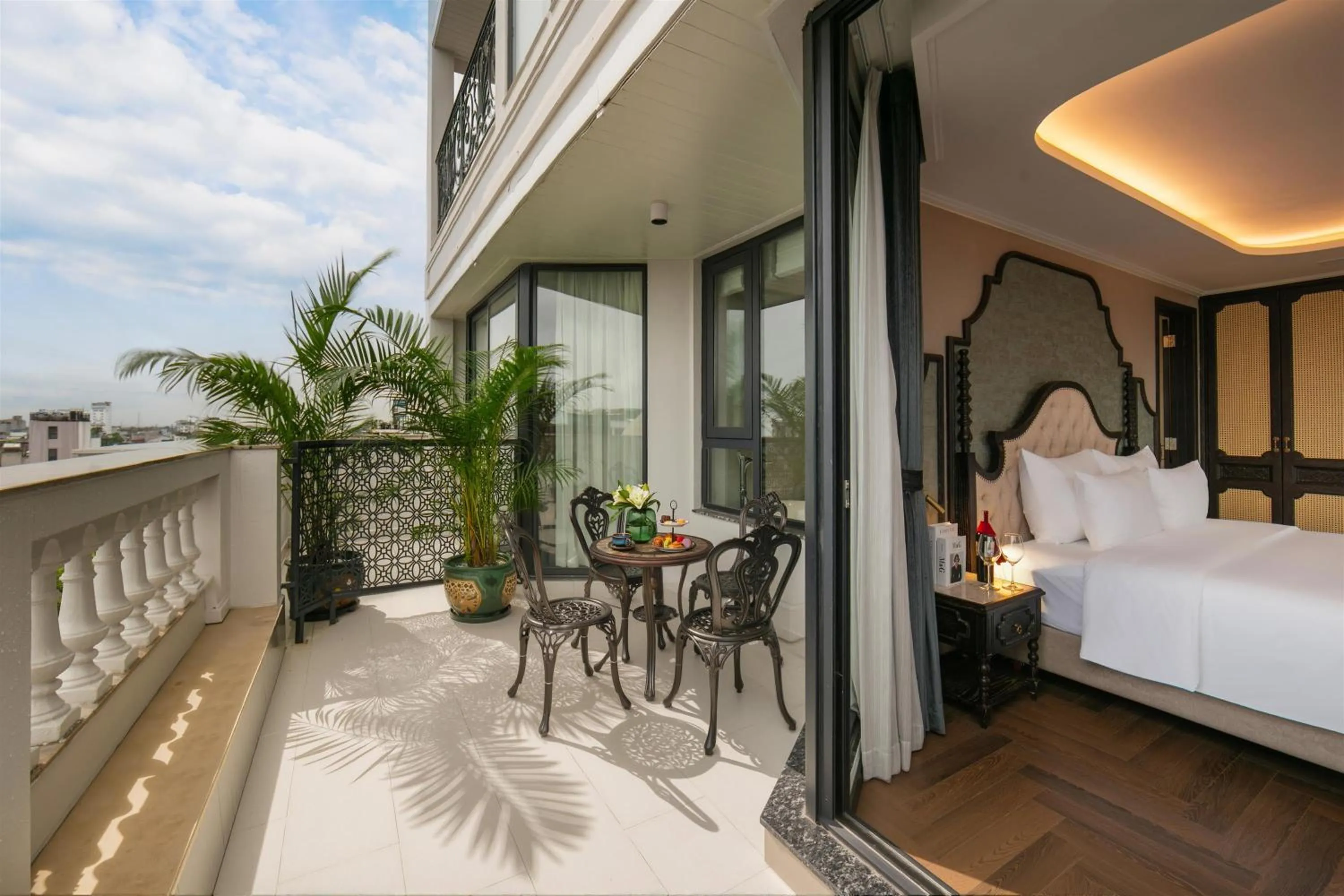 Balcony/Terrace, Bed in Proverb Hotel Hanoi
