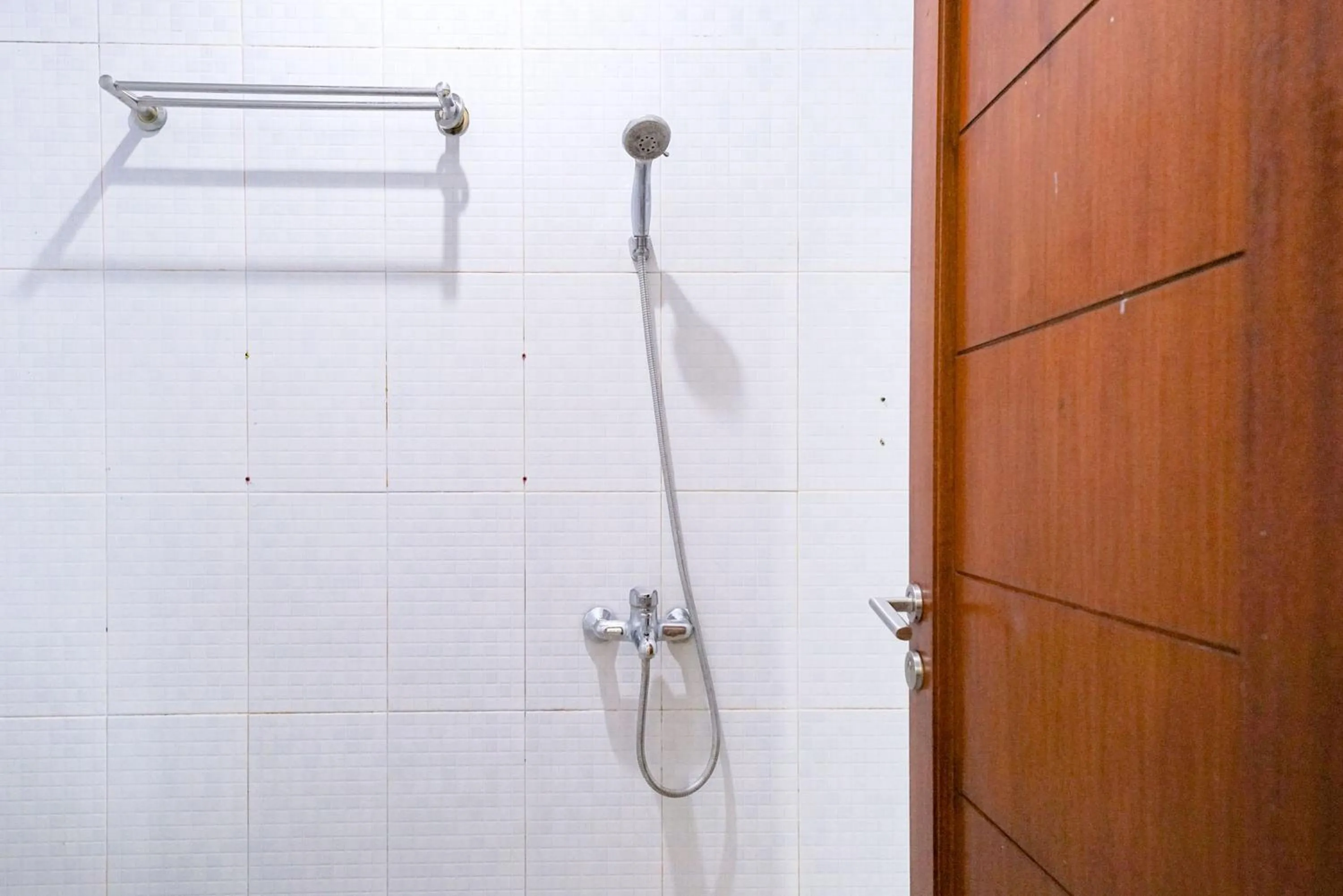 Bathroom in RedDoorz at Buah Batu 5