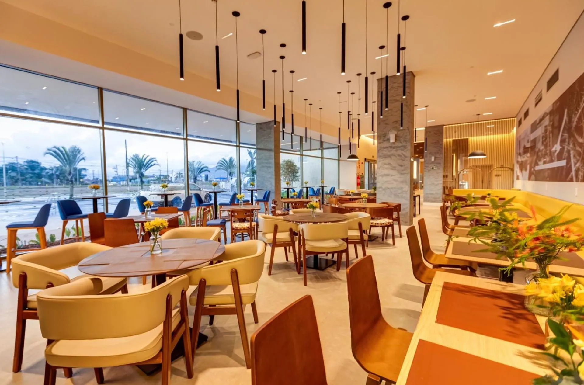 Restaurant/places to eat in Hampton By Hilton Caraguatatuba Serramar