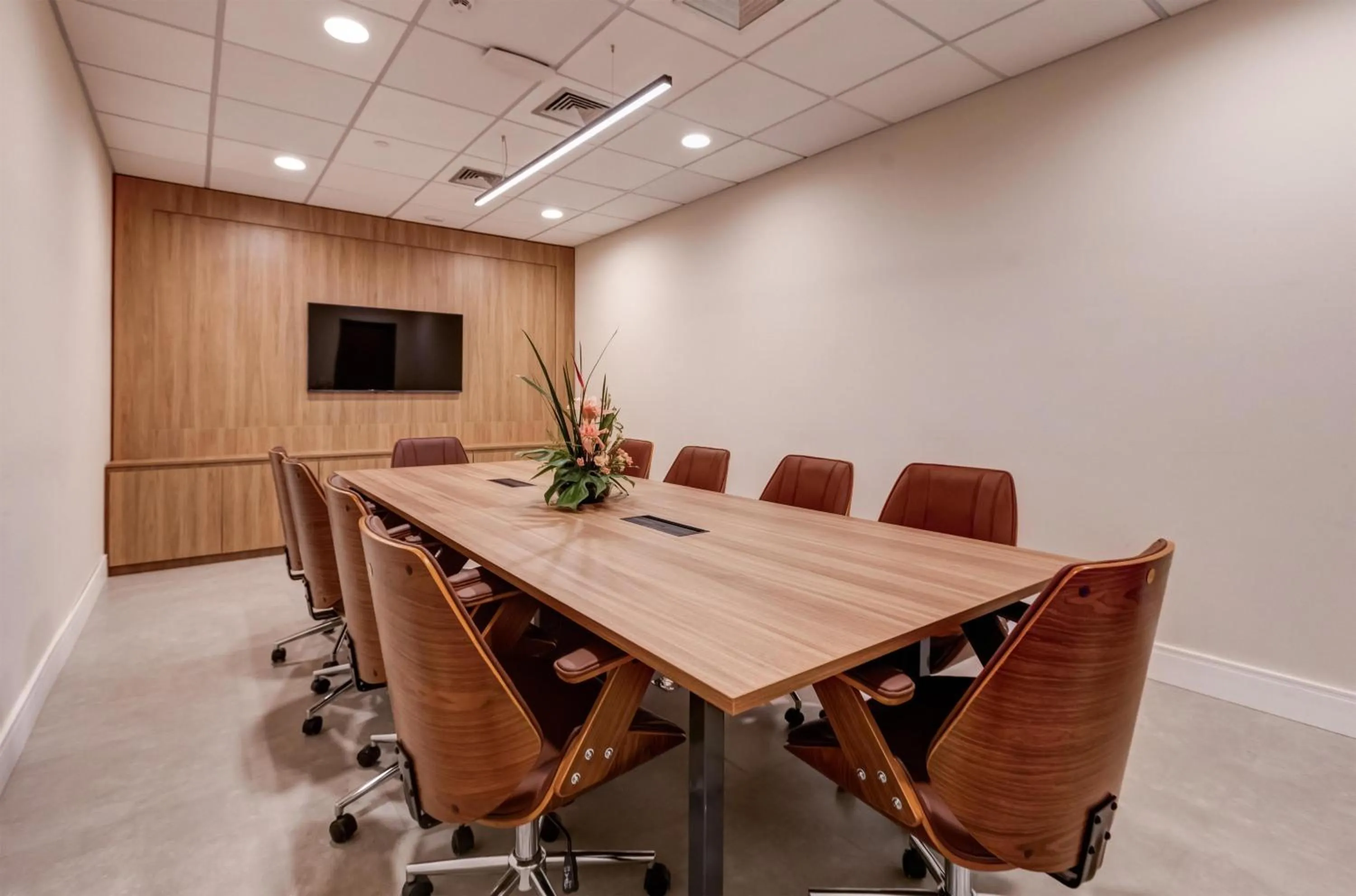 Meeting/conference room in Hampton By Hilton Caraguatatuba Serramar