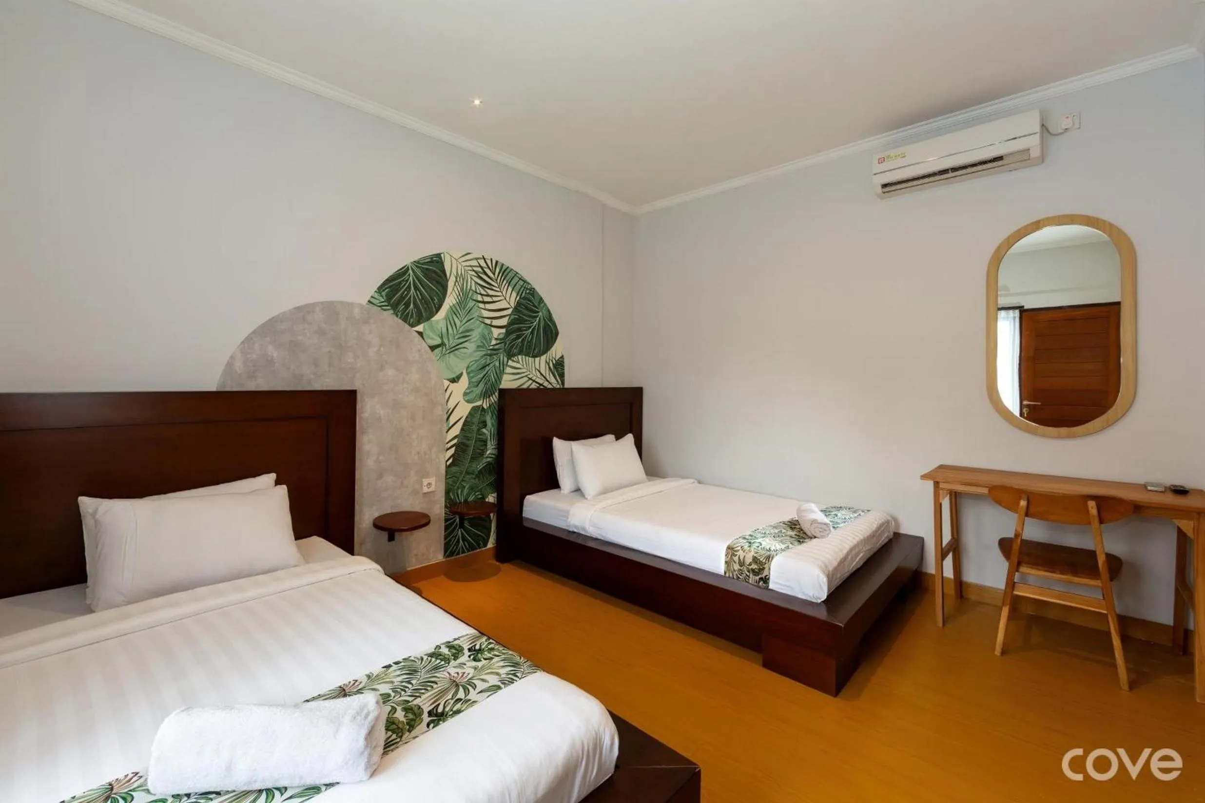 Bedroom, Bed in Cove De Pavilla