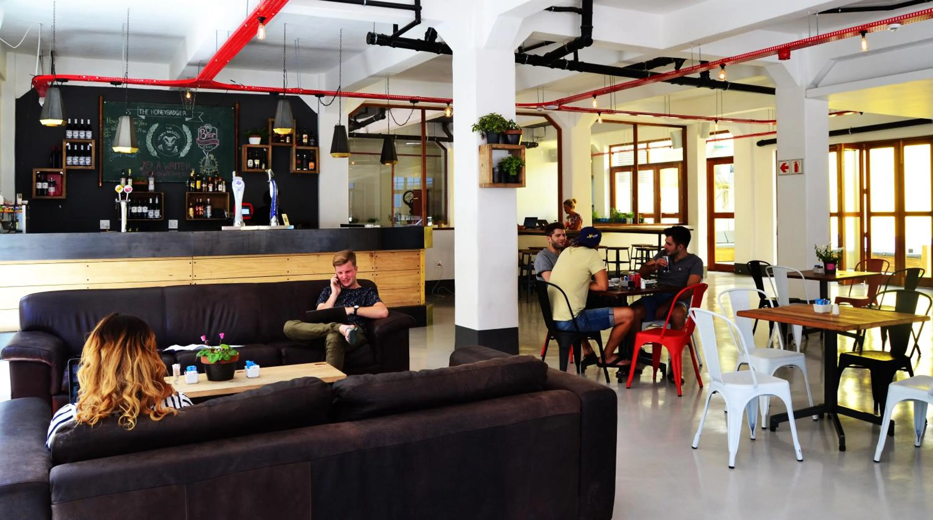 Restaurant/places to eat in 91 Loop Boutique Hostel