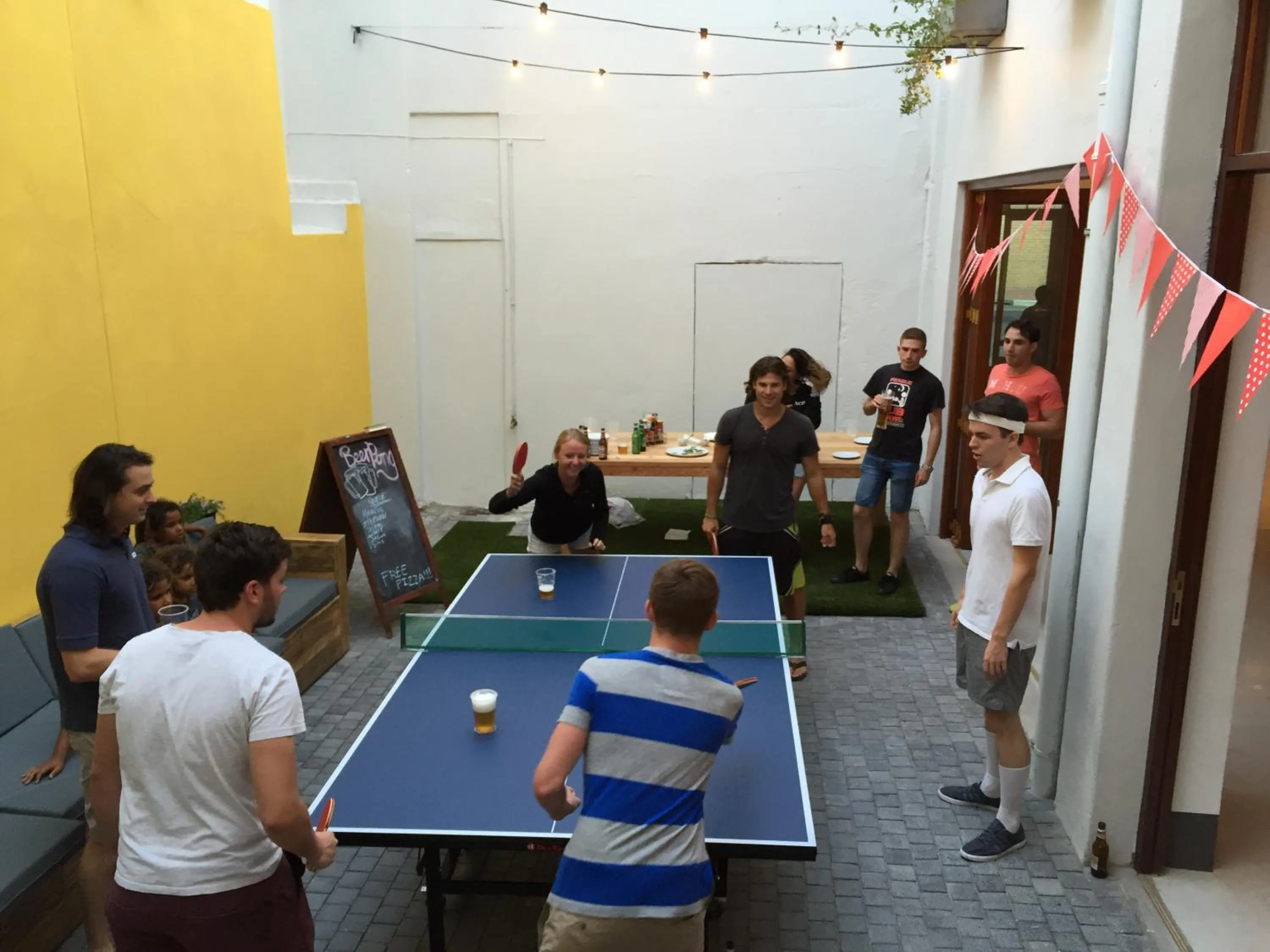 Table tennis in 91 Loop Boutique Hostel