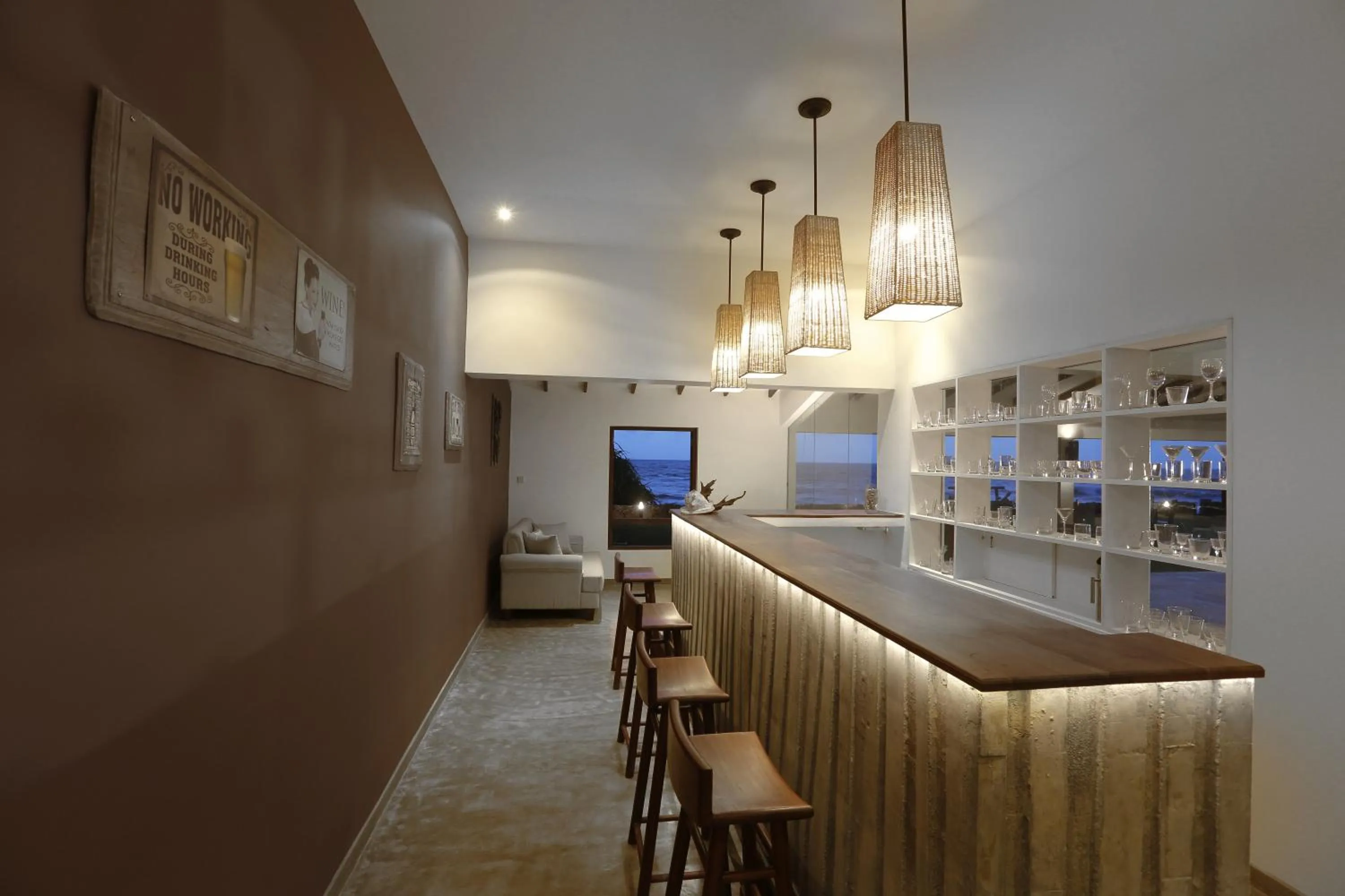 Lounge or bar in The Beach Boutique