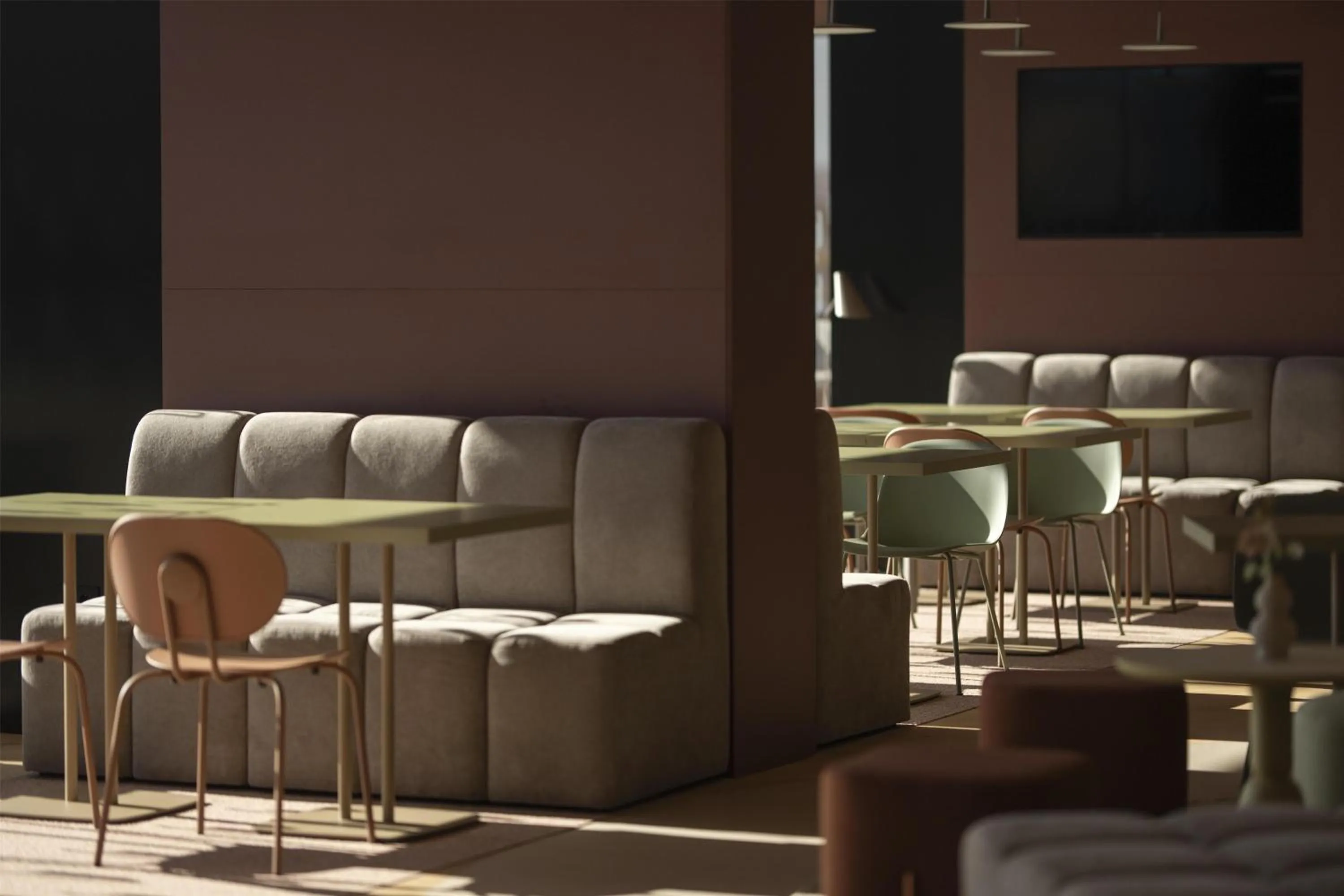 Restaurant/places to eat in Hampton By Hilton Alicante Airport