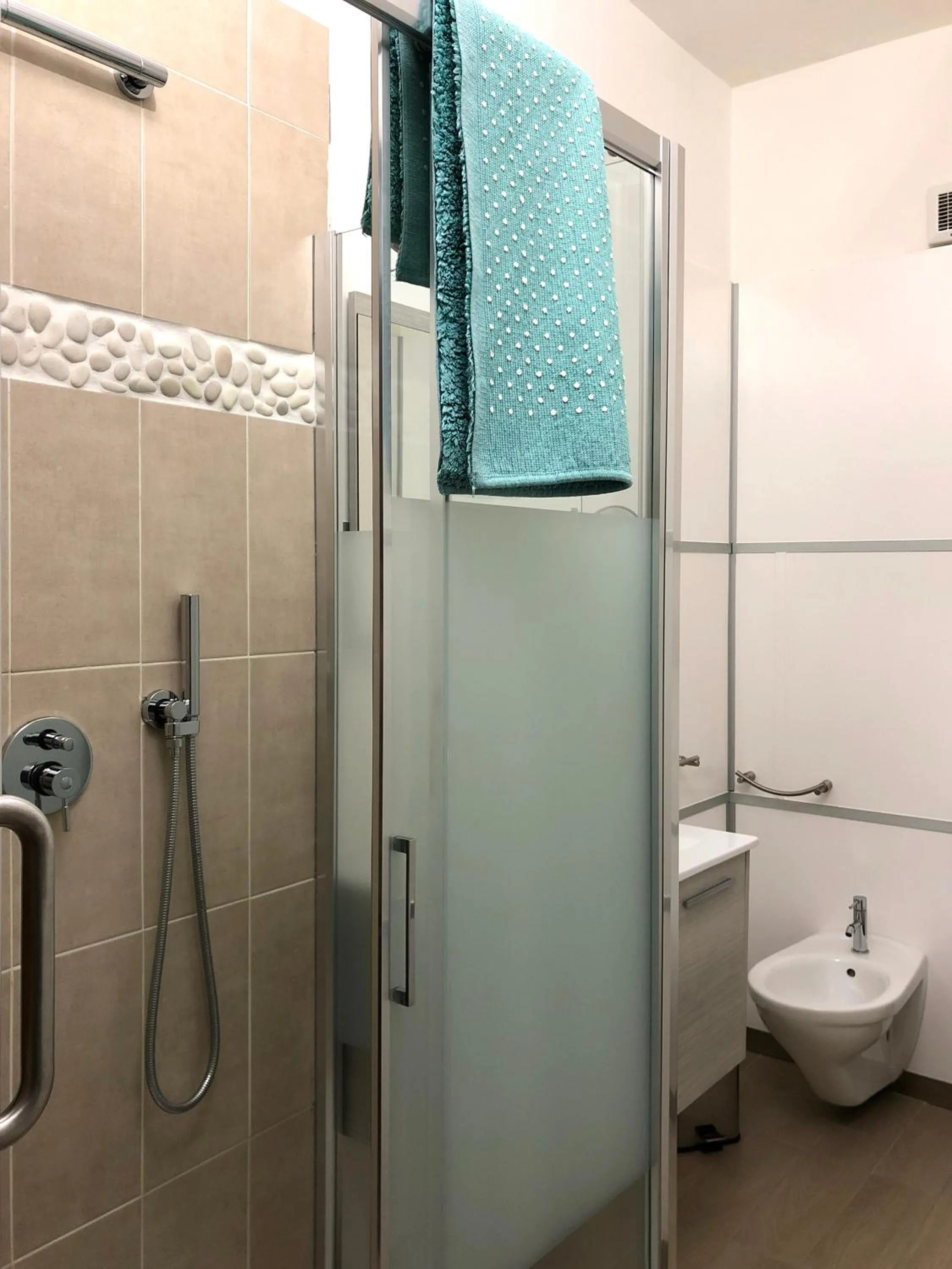 Bathroom in Monterussi Bed and Breakfast