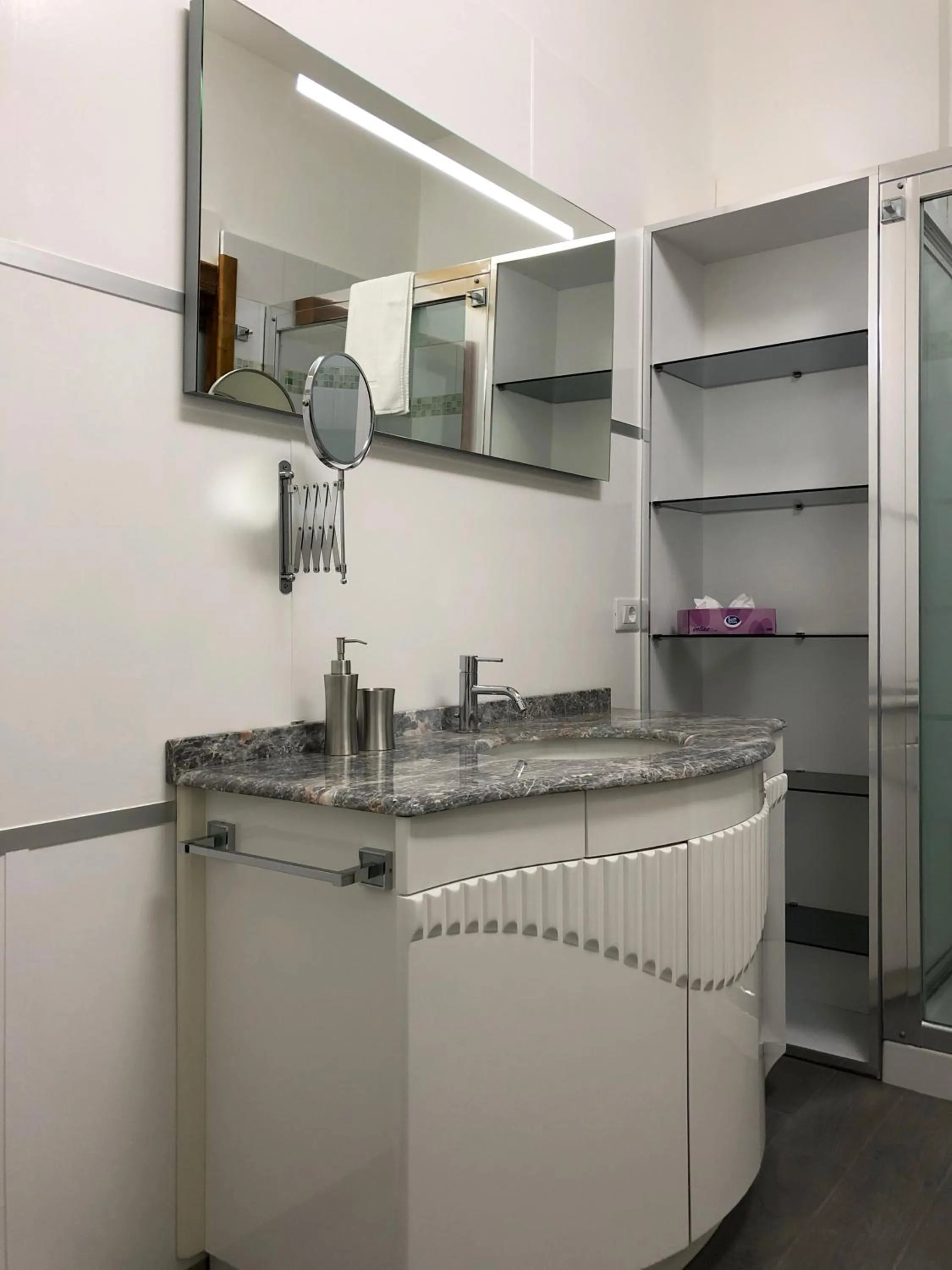 Bathroom in Monterussi Bed and Breakfast