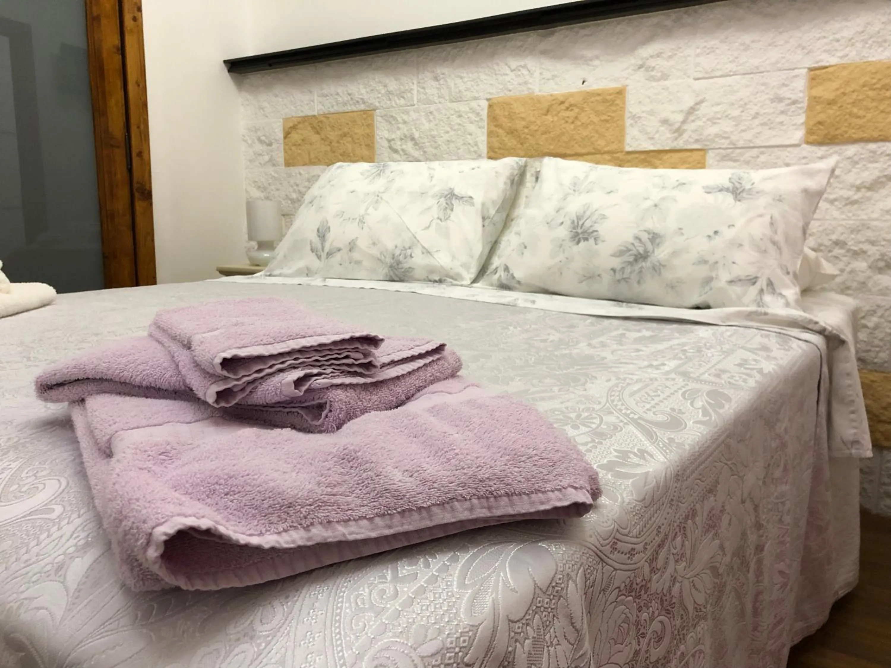 Bedroom, Bed in Monterussi Bed and Breakfast