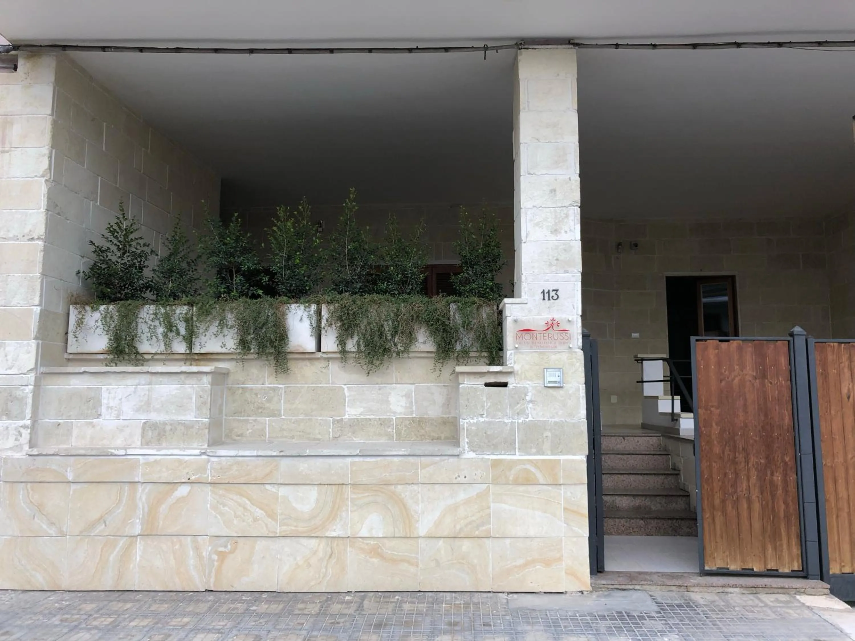 Property building in Monterussi Bed and Breakfast