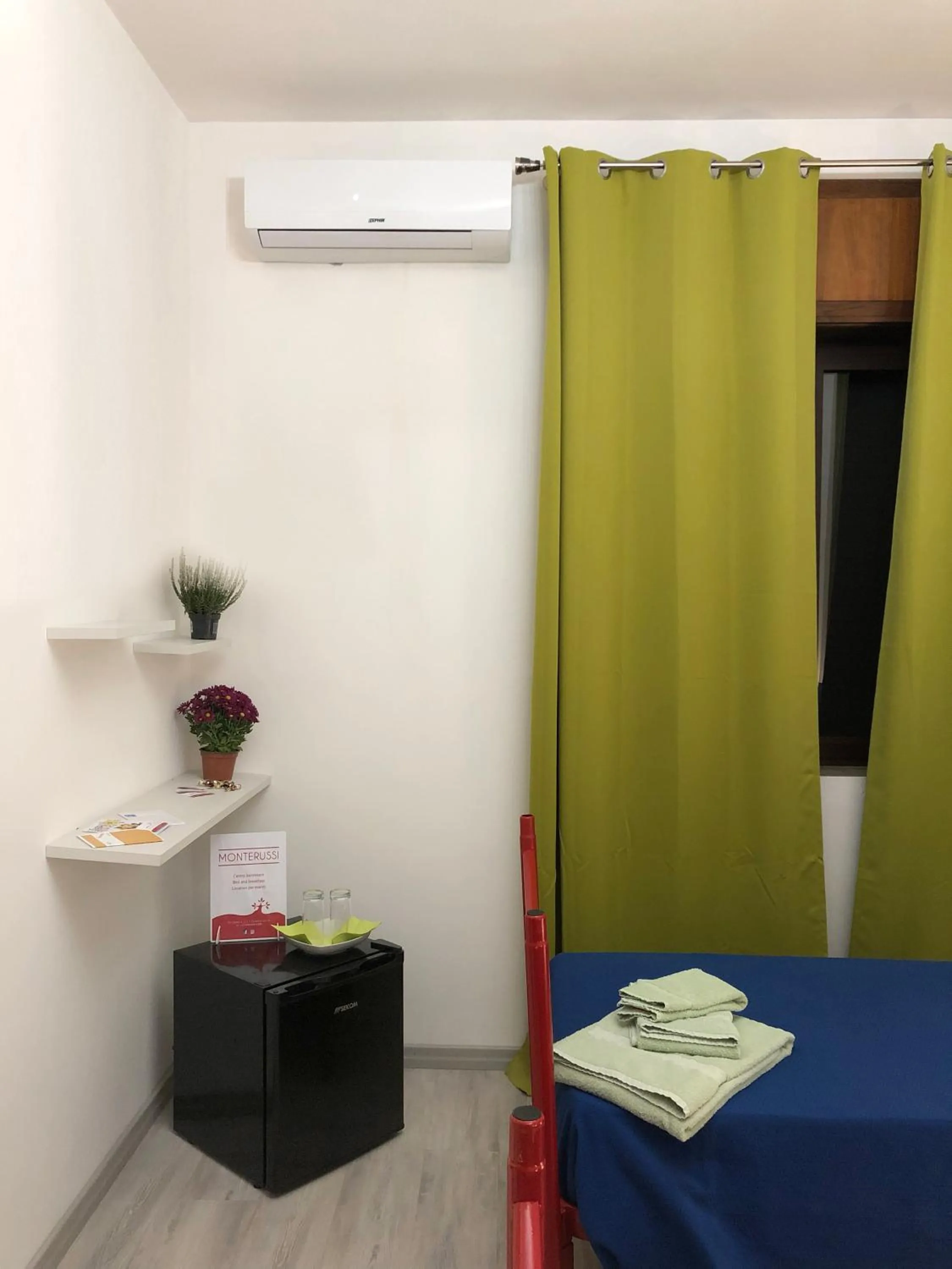 Bedroom, Bed in Monterussi Bed and Breakfast