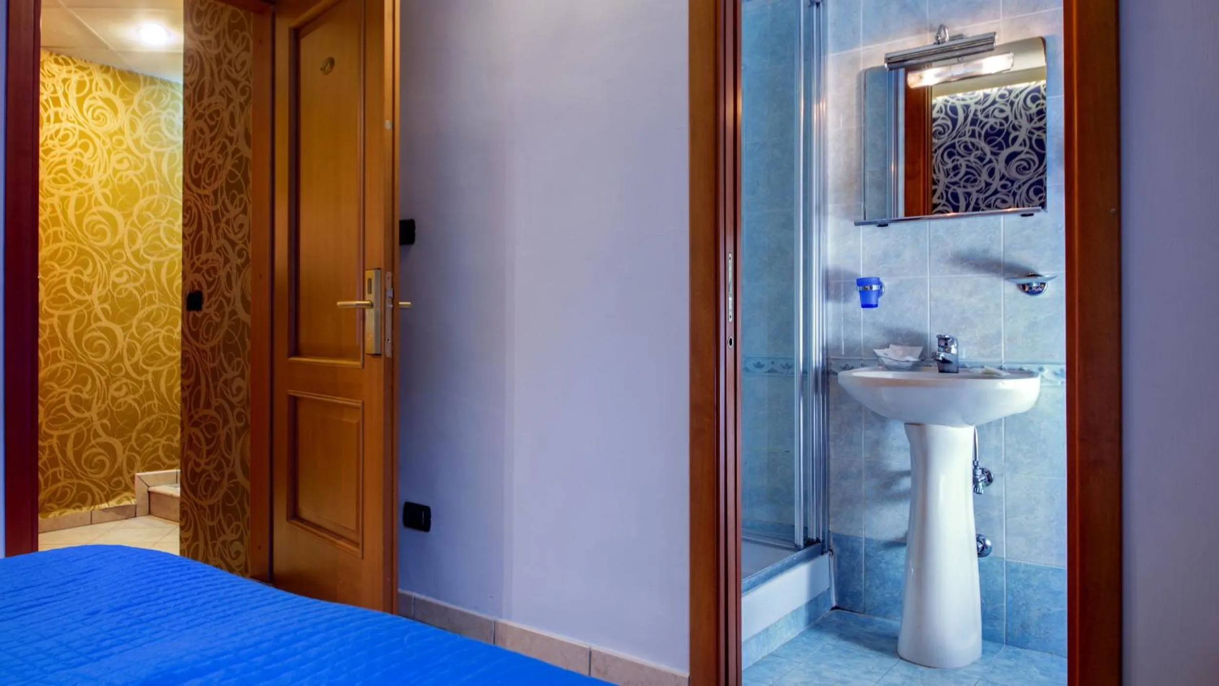 Decorative detail in Ad Hoc Domus Colosseo