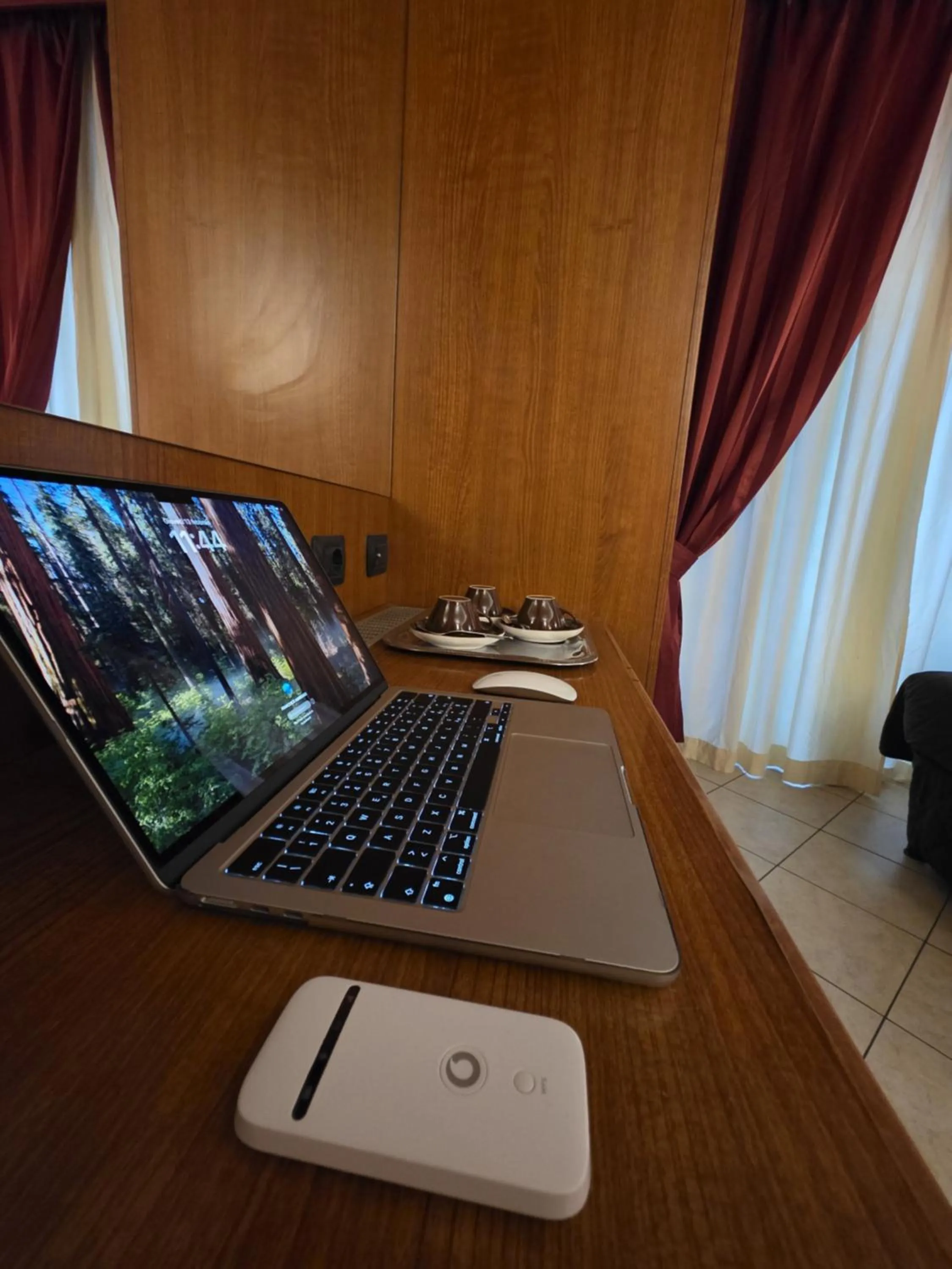 Ad Hoc Domus Colosseo