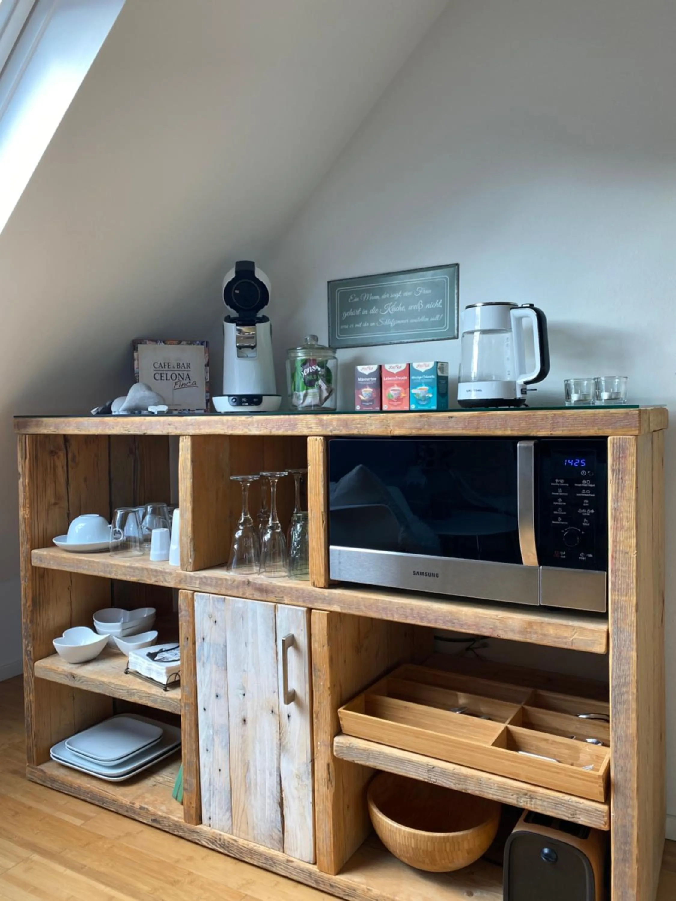Coffee/tea facilities in Wellness Suiten mit Whirlpool am Stadtrand von Essen