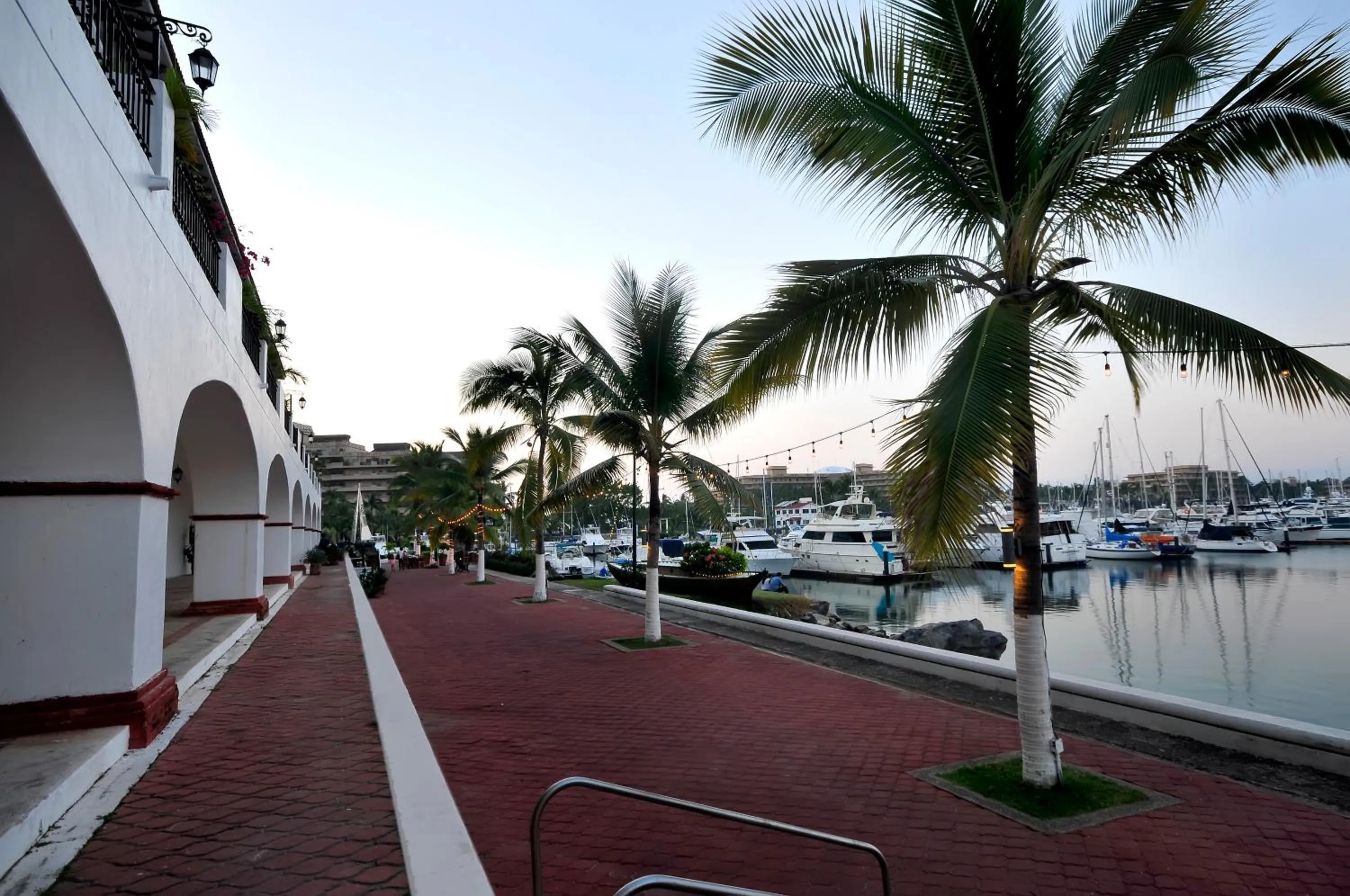 Street view in Marina Banderas Suites Hotel Boutique