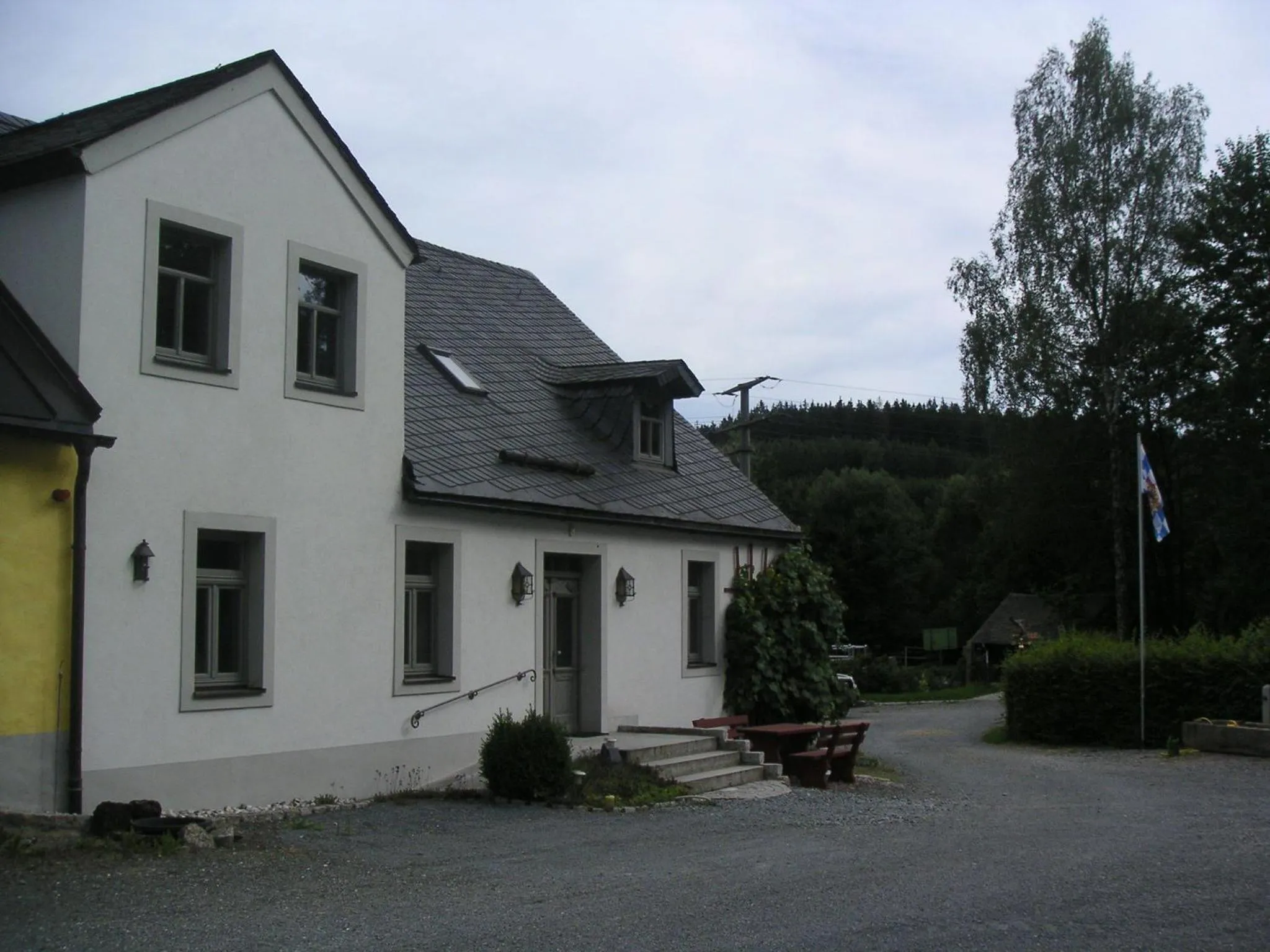 Facade/entrance in Hammerschloss Unterklingensporn