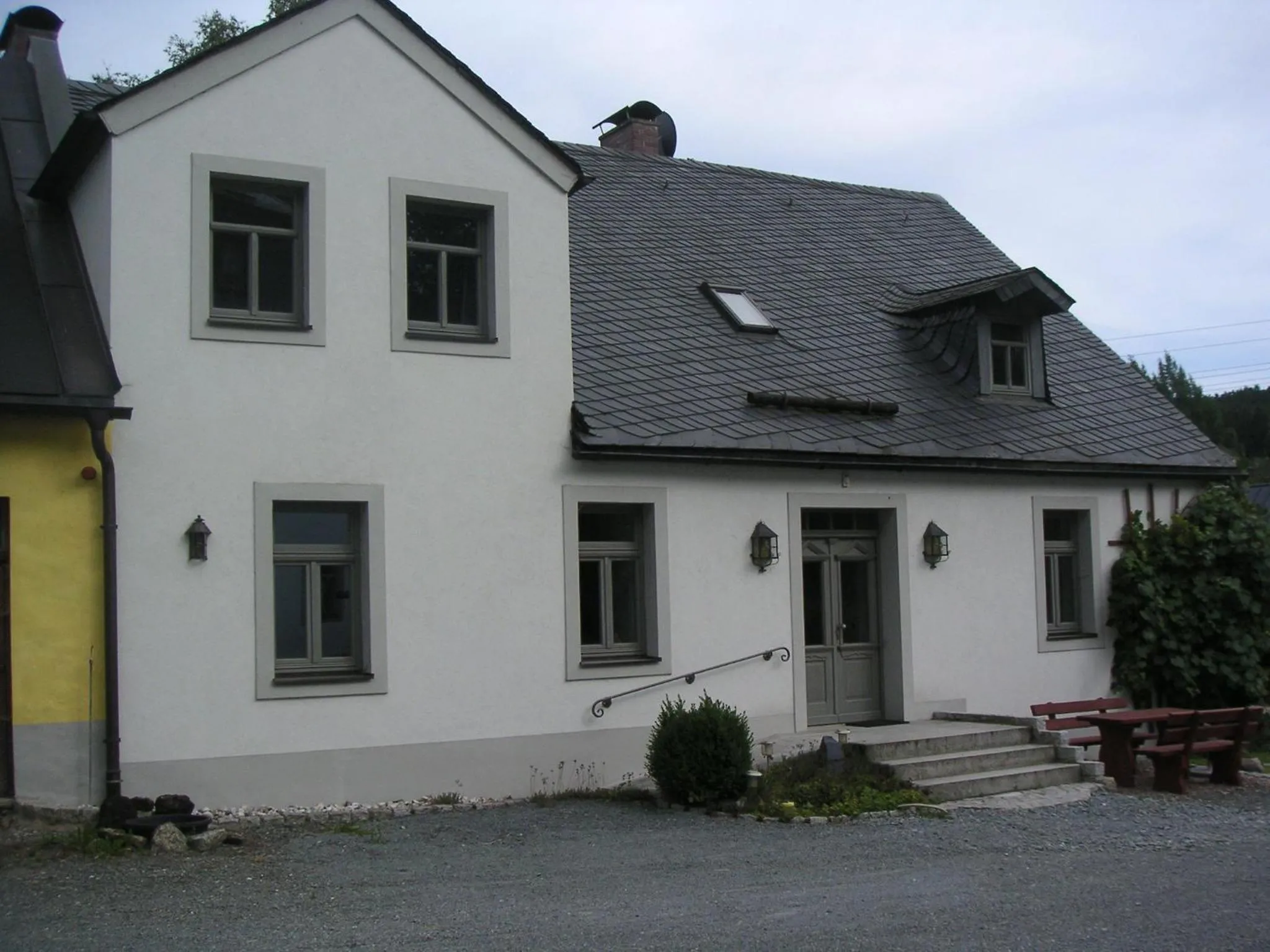 Facade/entrance in Hammerschloss Unterklingensporn