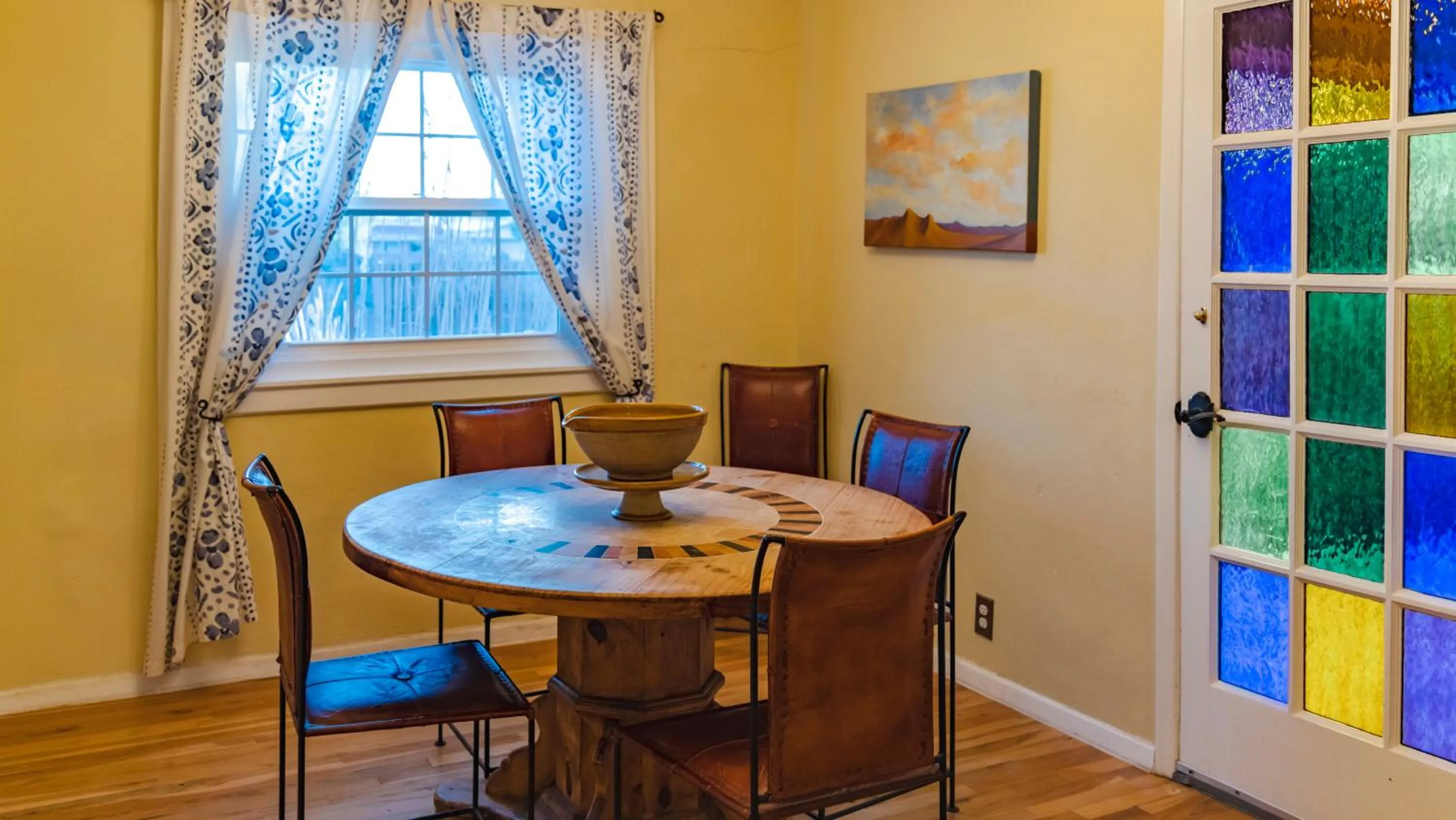Kitchen or kitchenette in Sierra Grande, a Ted Turner Retreat