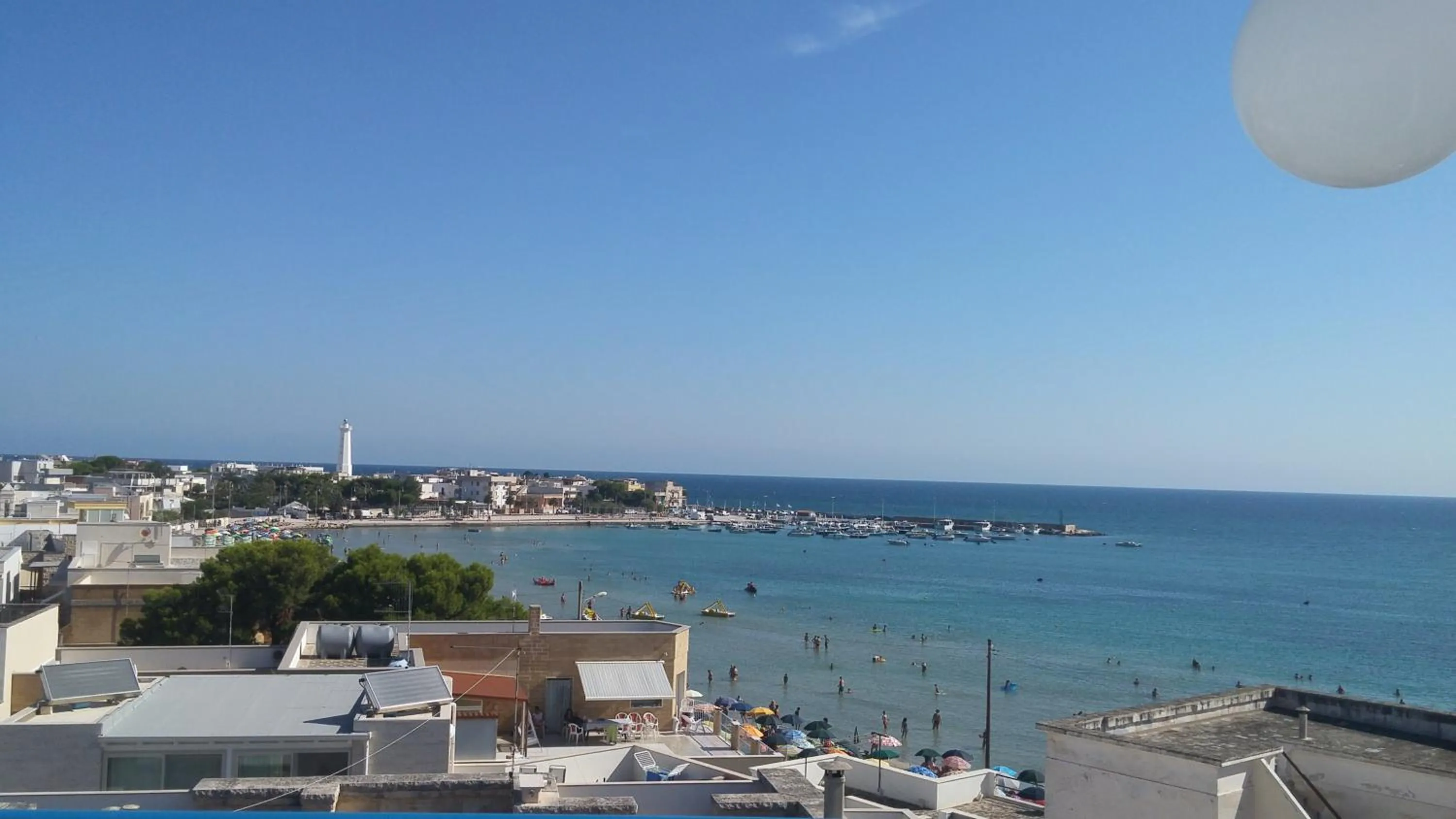 Day in Eden Beach Club