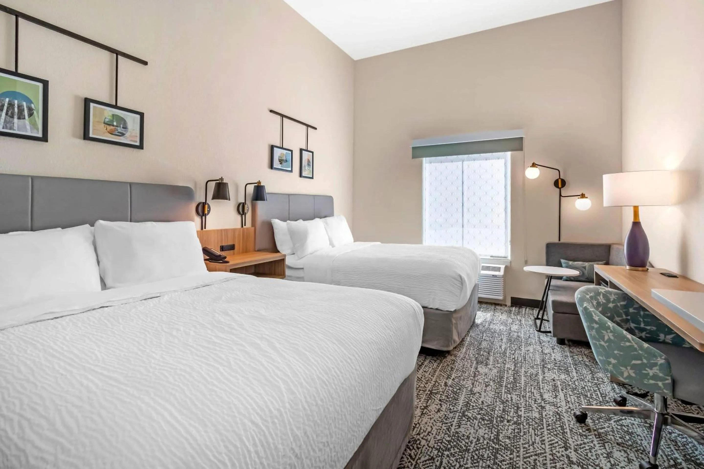 Bedroom, Bed in Sleep Inn & Suites