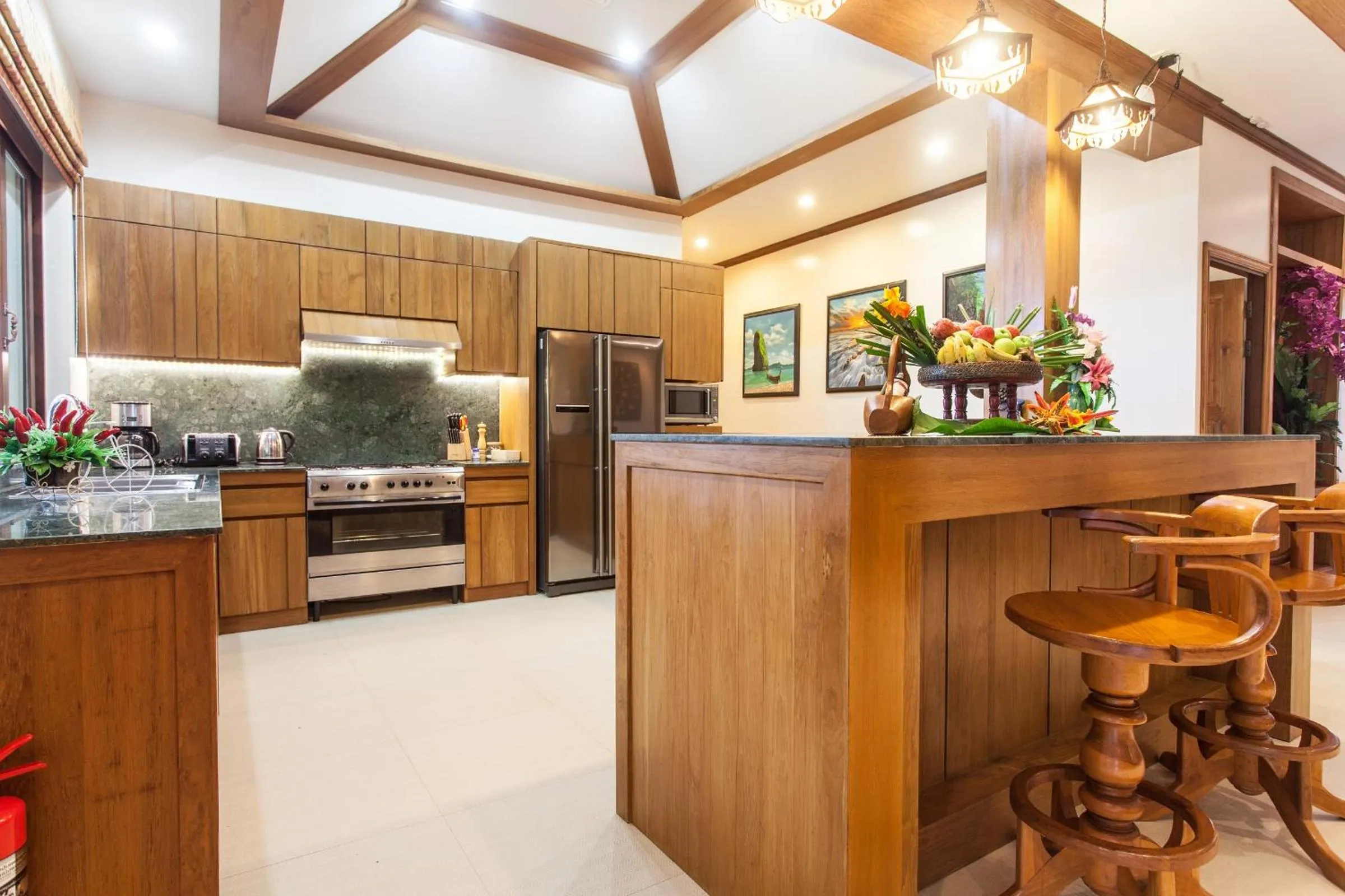 Kitchen or kitchenette in Saifon Villas 5 Bedroom Pool Villa