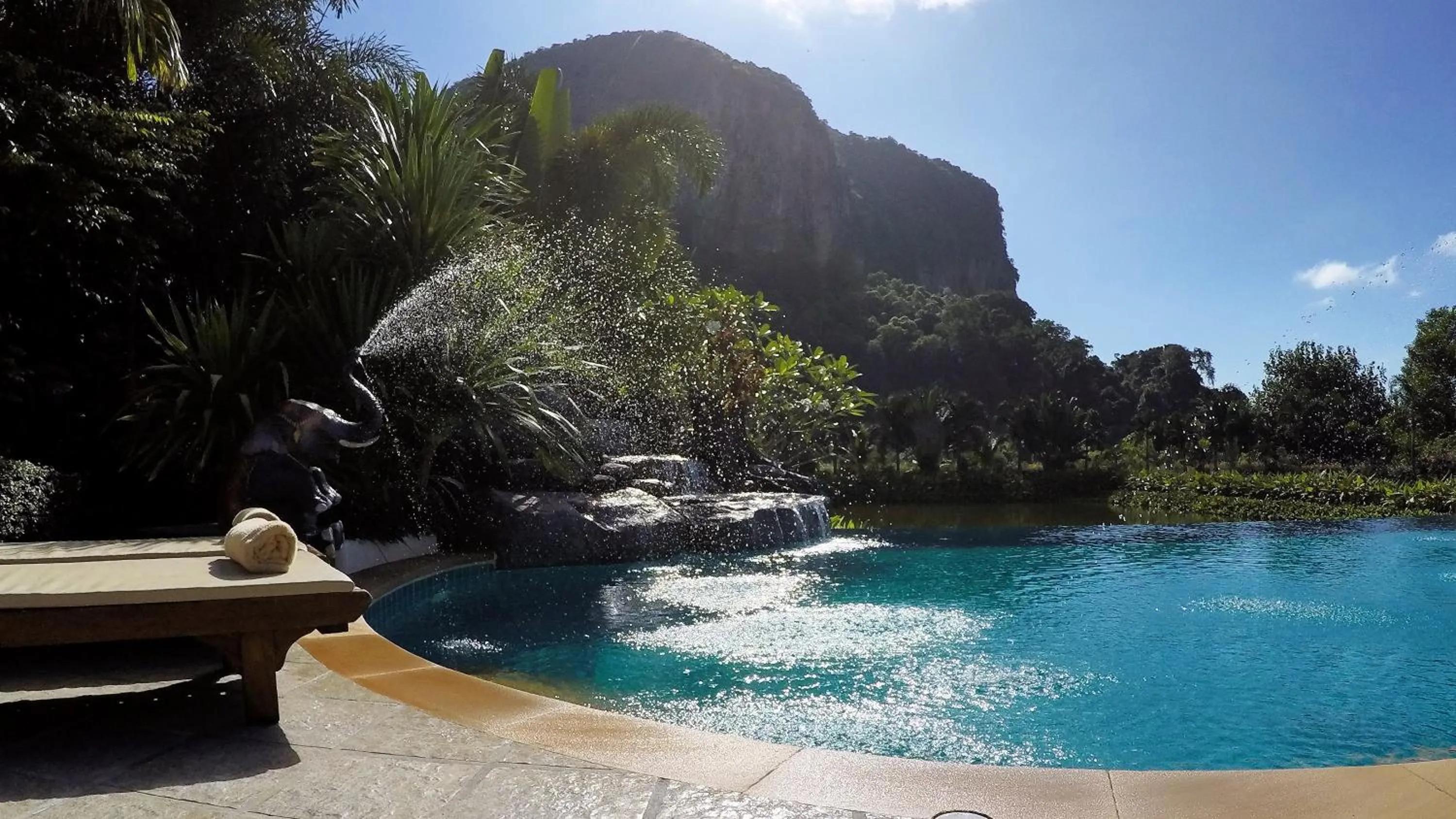 Patio in Saifon Villas 5 Bedroom Pool Villa