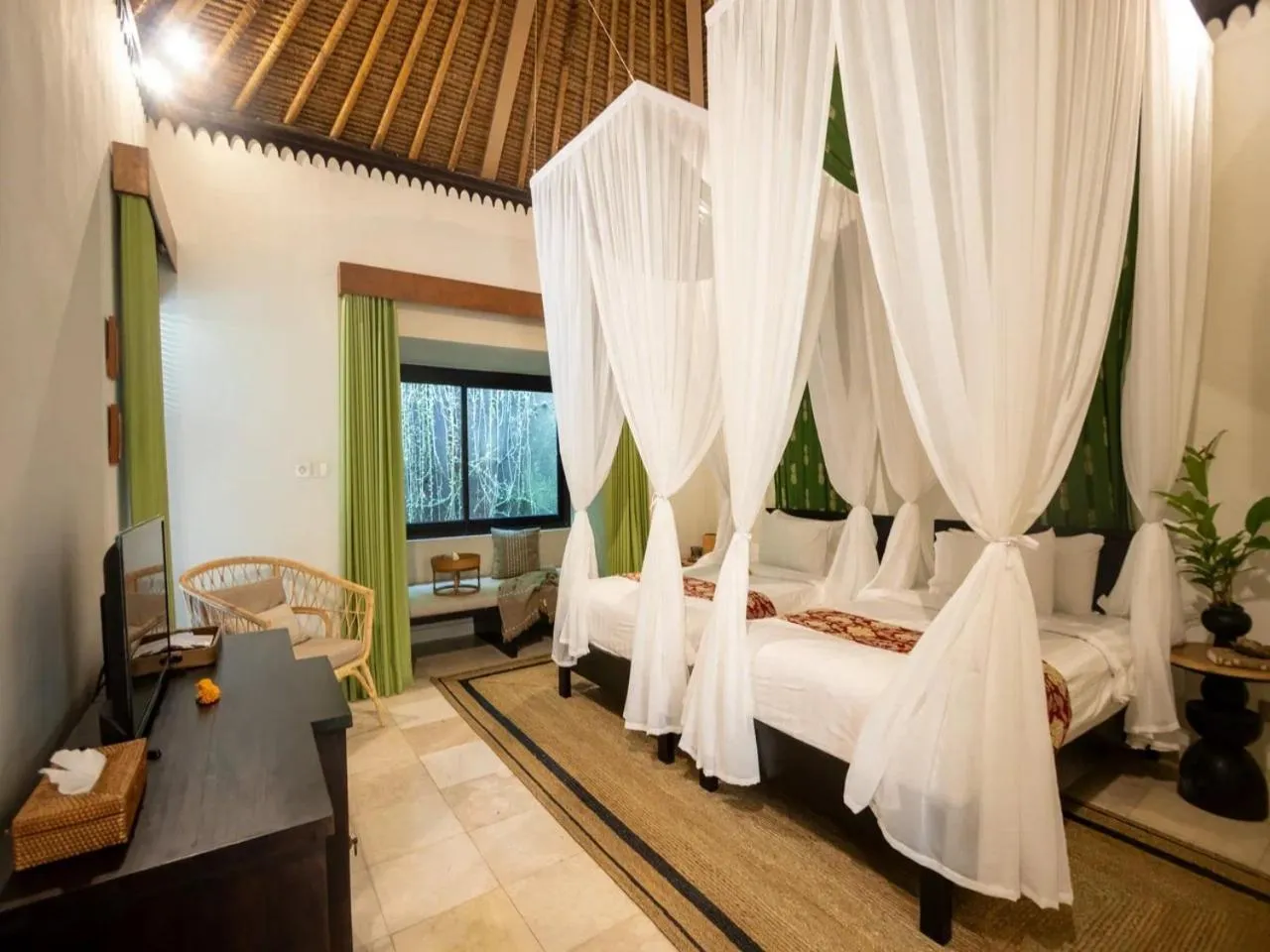 Bed in Mesari Hotel Ubud