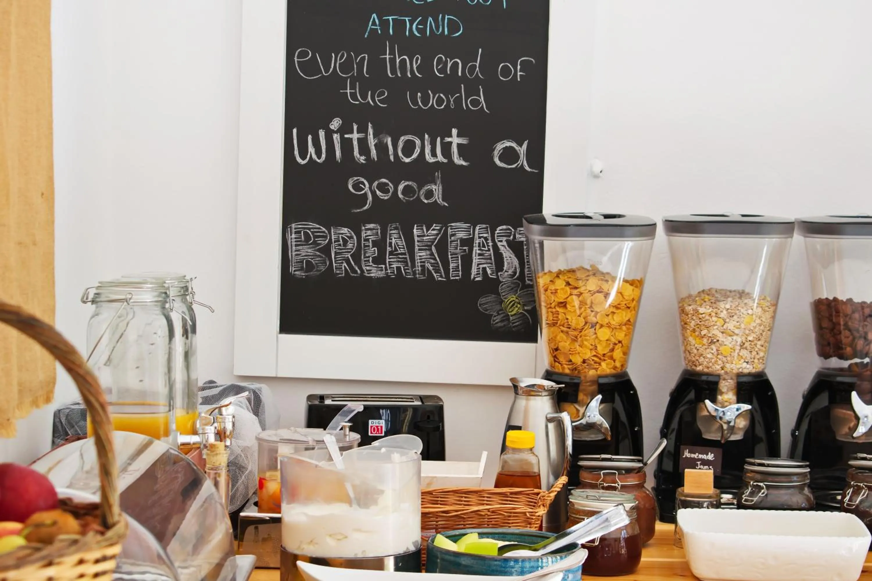 Buffet breakfast in Camara Hotel