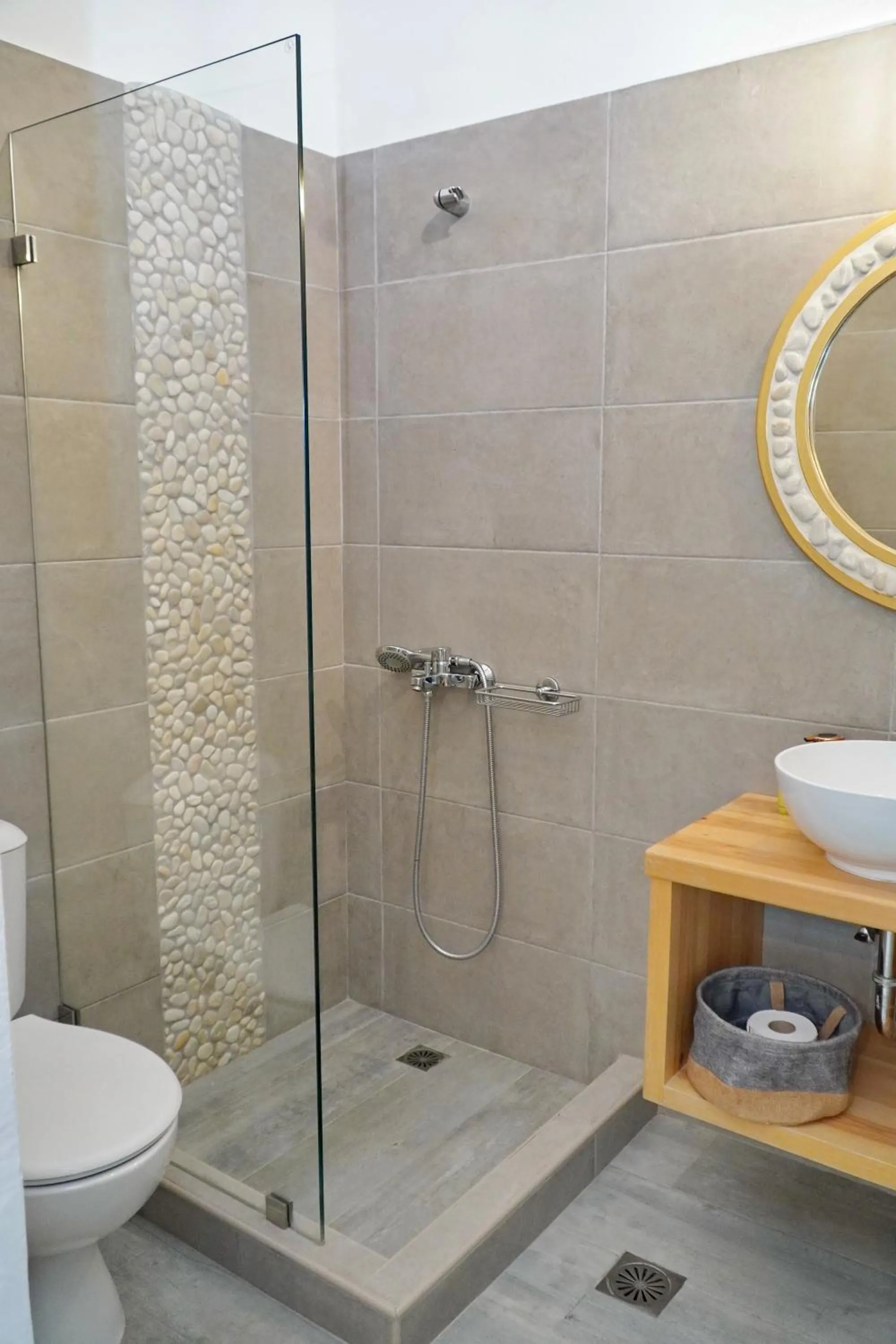 Shower in Camara Hotel