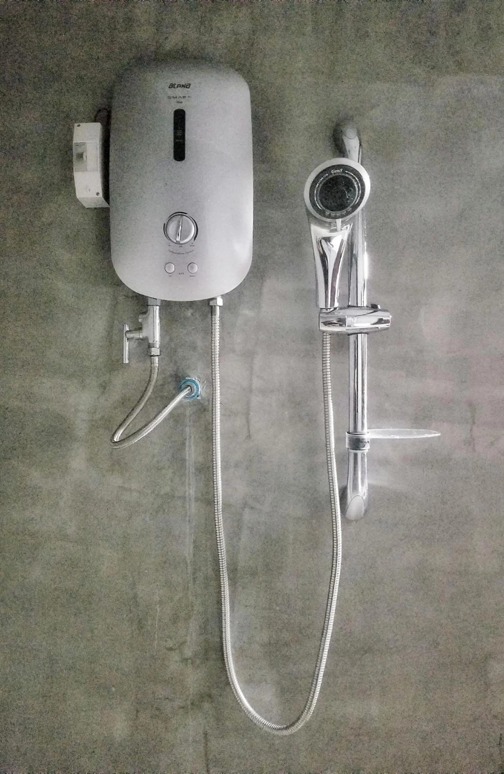 Shower in Uncle Sam Villa