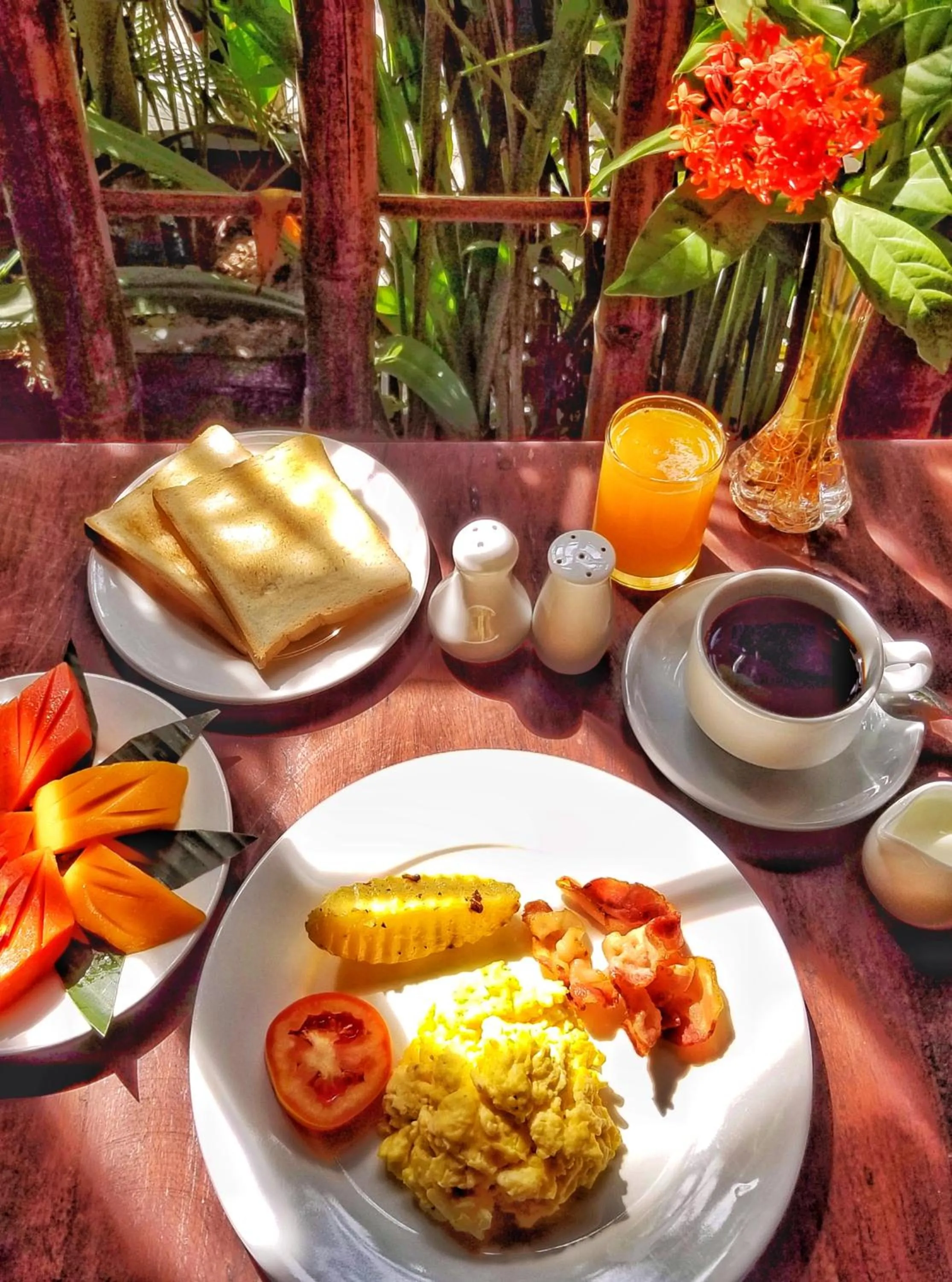 Food and drinks in Uncle Sam Villa