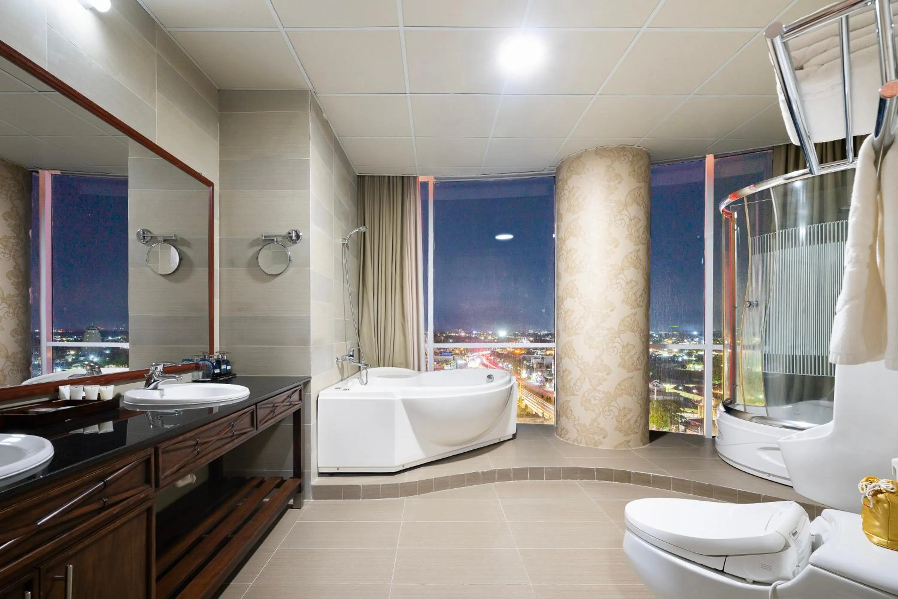 Bath, Bed in PHU MY HARBOUR HOTEL - Old Golf Phu My Hotel