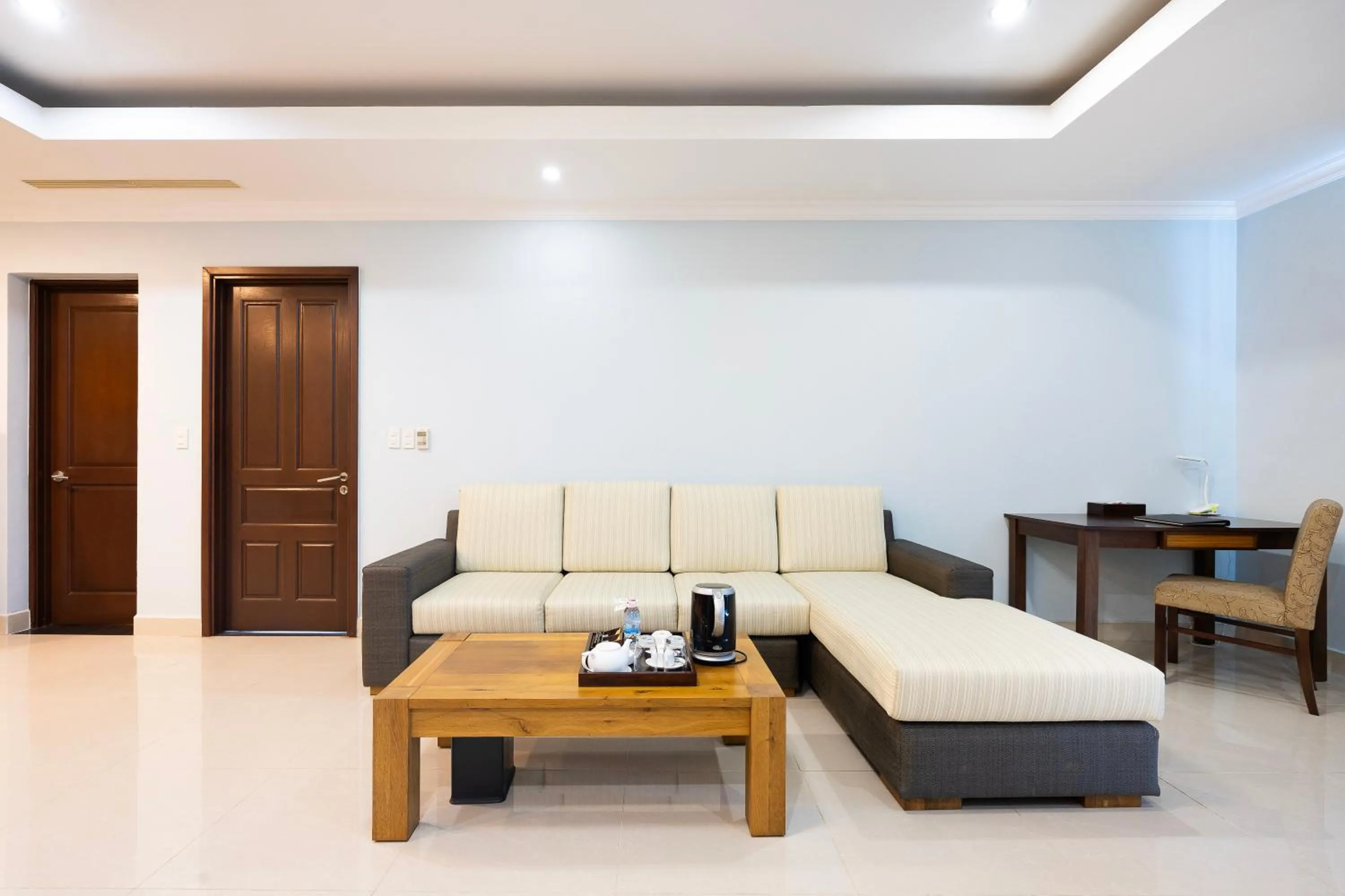 Seating area in PHU MY HARBOUR HOTEL - Old Golf Phu My Hotel