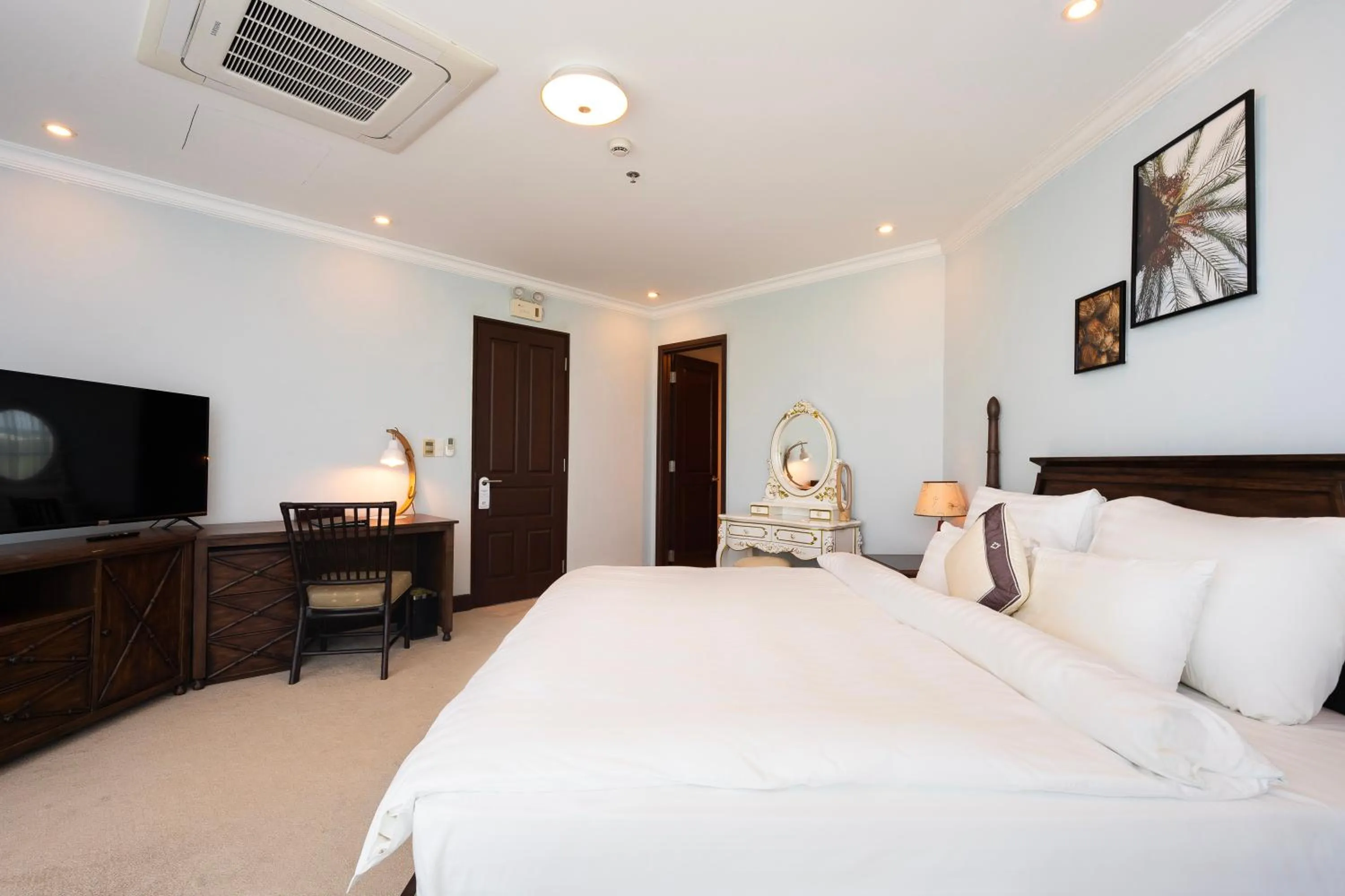 Bedroom, Bed in PHU MY HARBOUR HOTEL - Old Golf Phu My Hotel