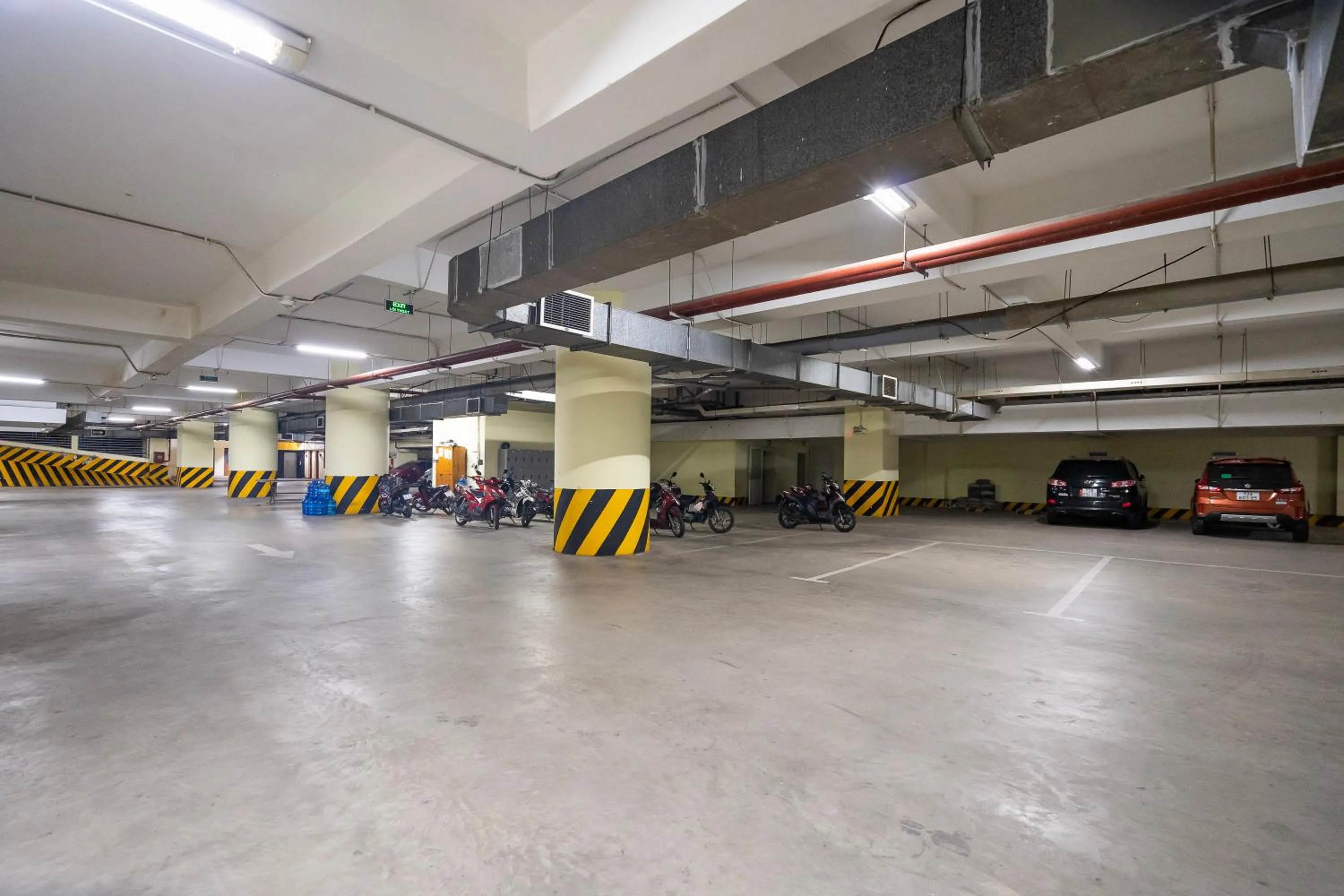 Parking in PHU MY HARBOUR HOTEL - Old Golf Phu My Hotel