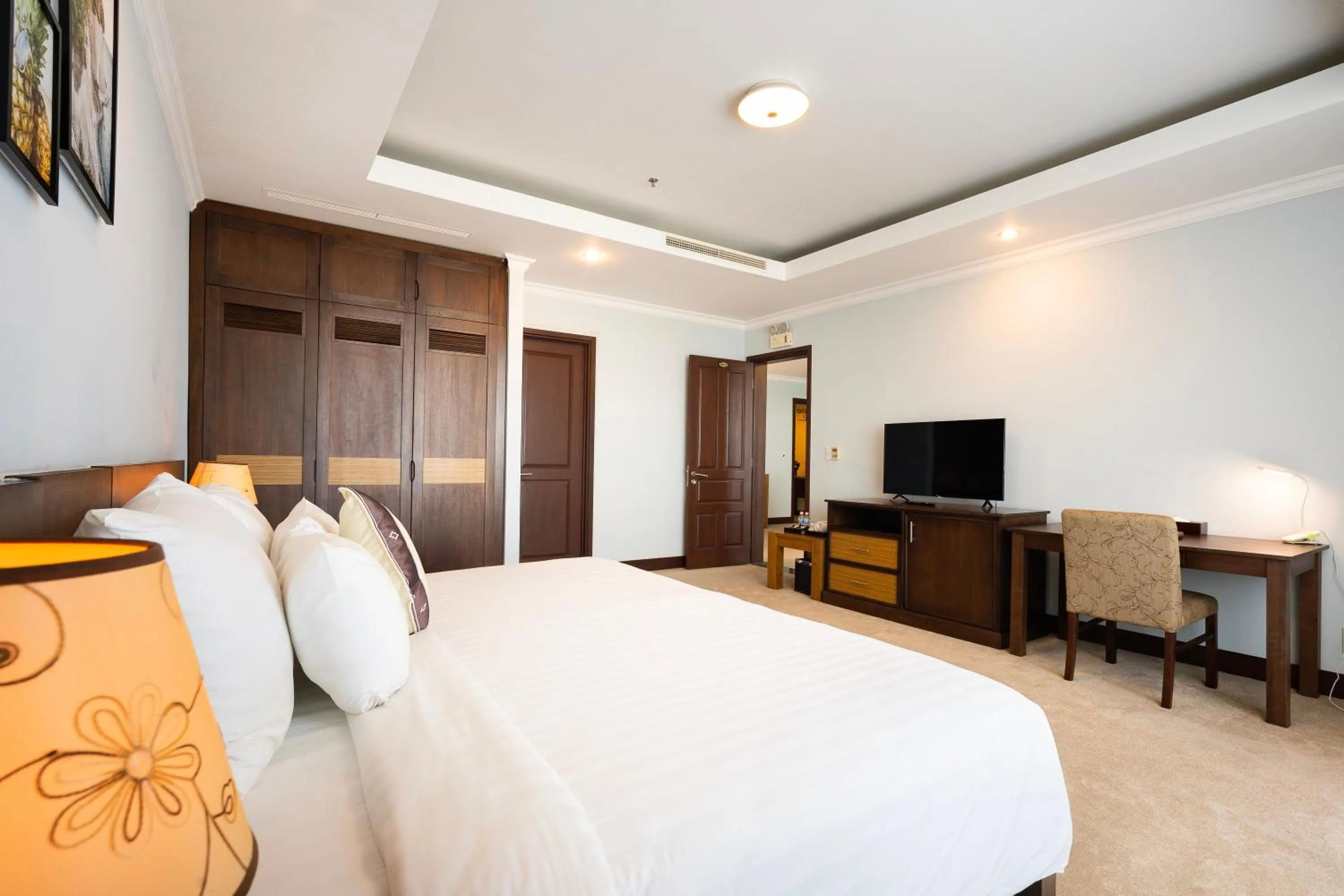 Bed in PHU MY HARBOUR HOTEL - Old Golf Phu My Hotel