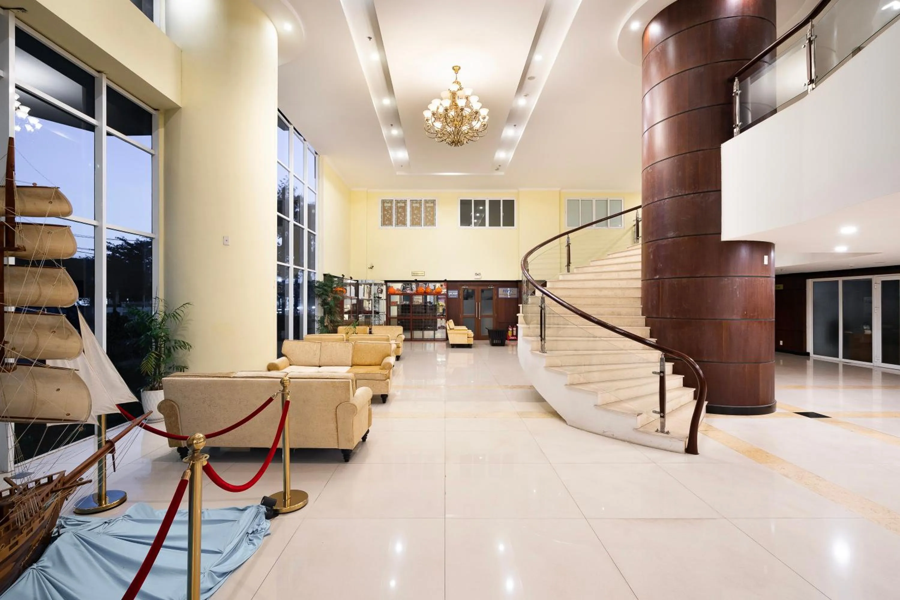 Seating area in PHU MY HARBOUR HOTEL - Old Golf Phu My Hotel