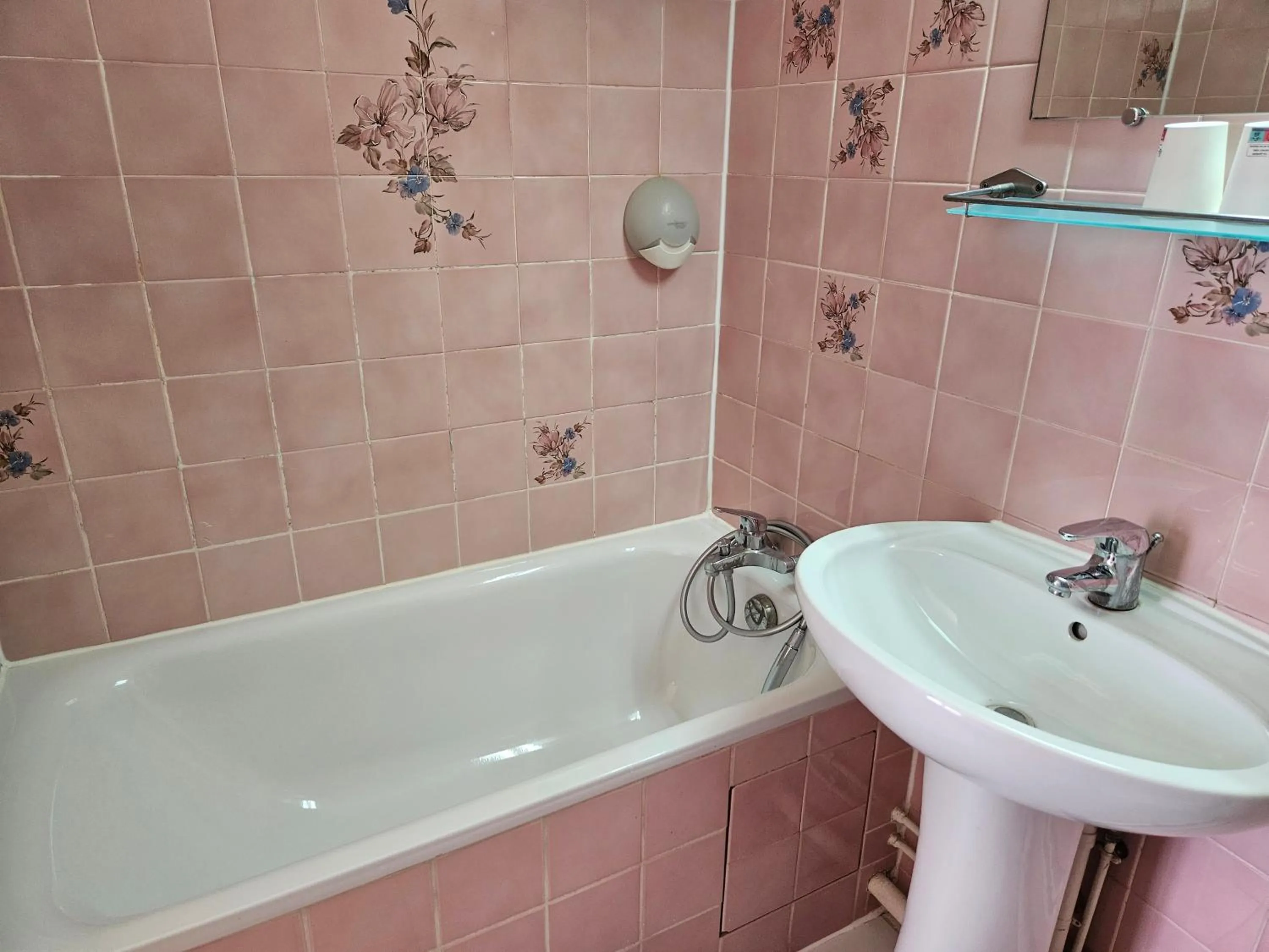 Bathroom in Hôtel Bellevue et du Chariot d'Or