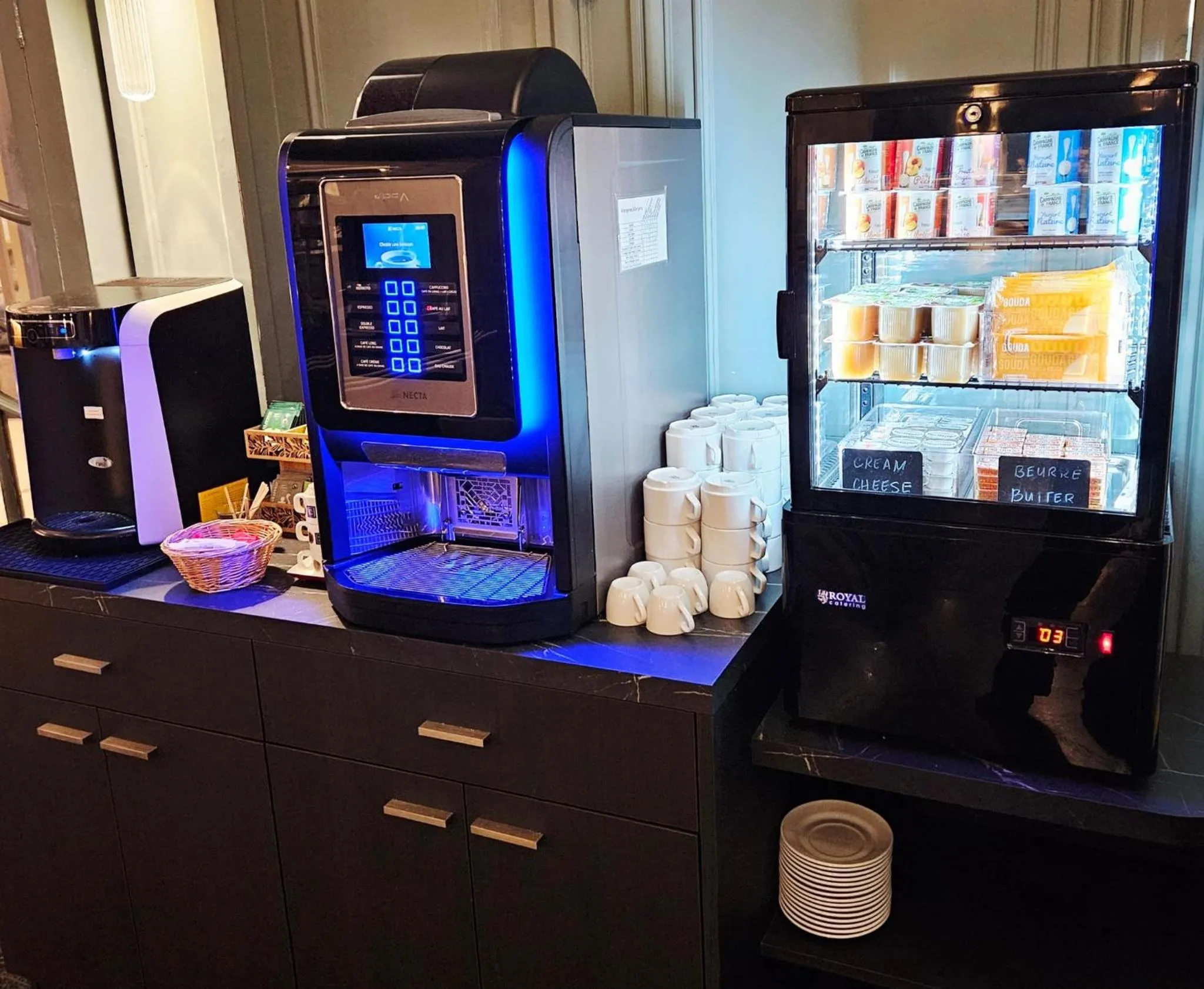 Breakfast in Hôtel Bellevue et du Chariot d'Or