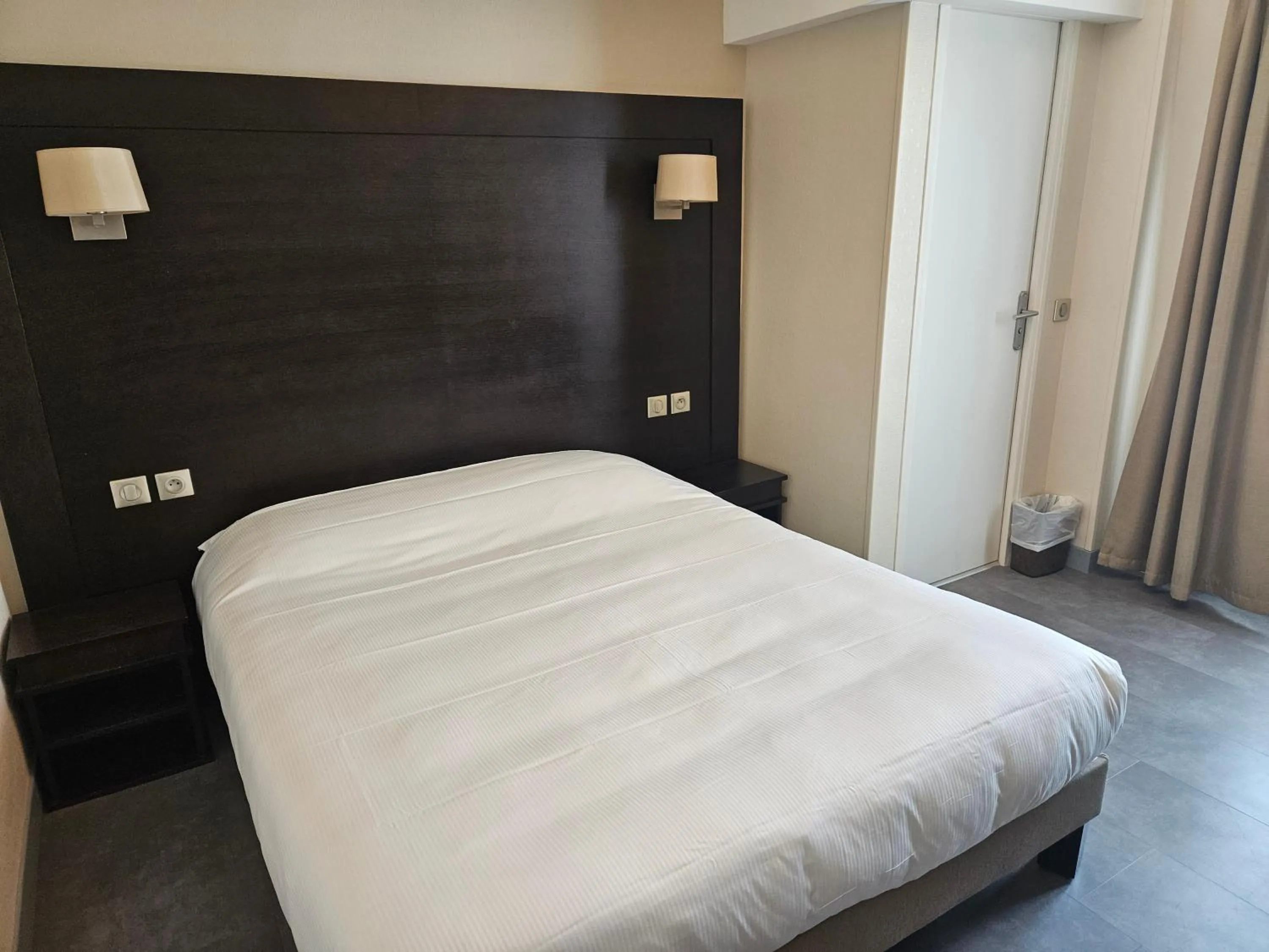 Bed in Hôtel Bellevue et du Chariot d'Or