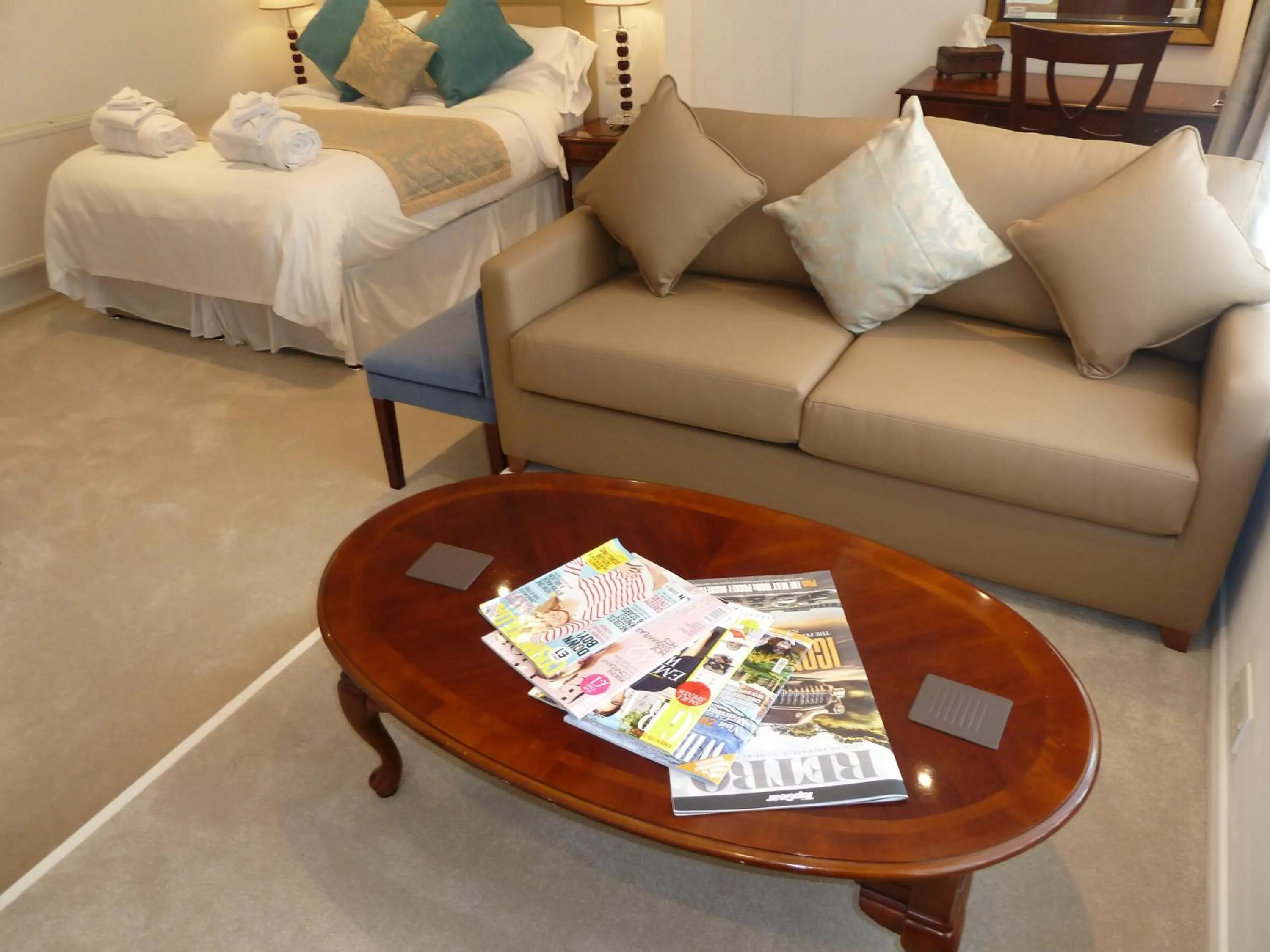 Seating area, Bed in Cameron House