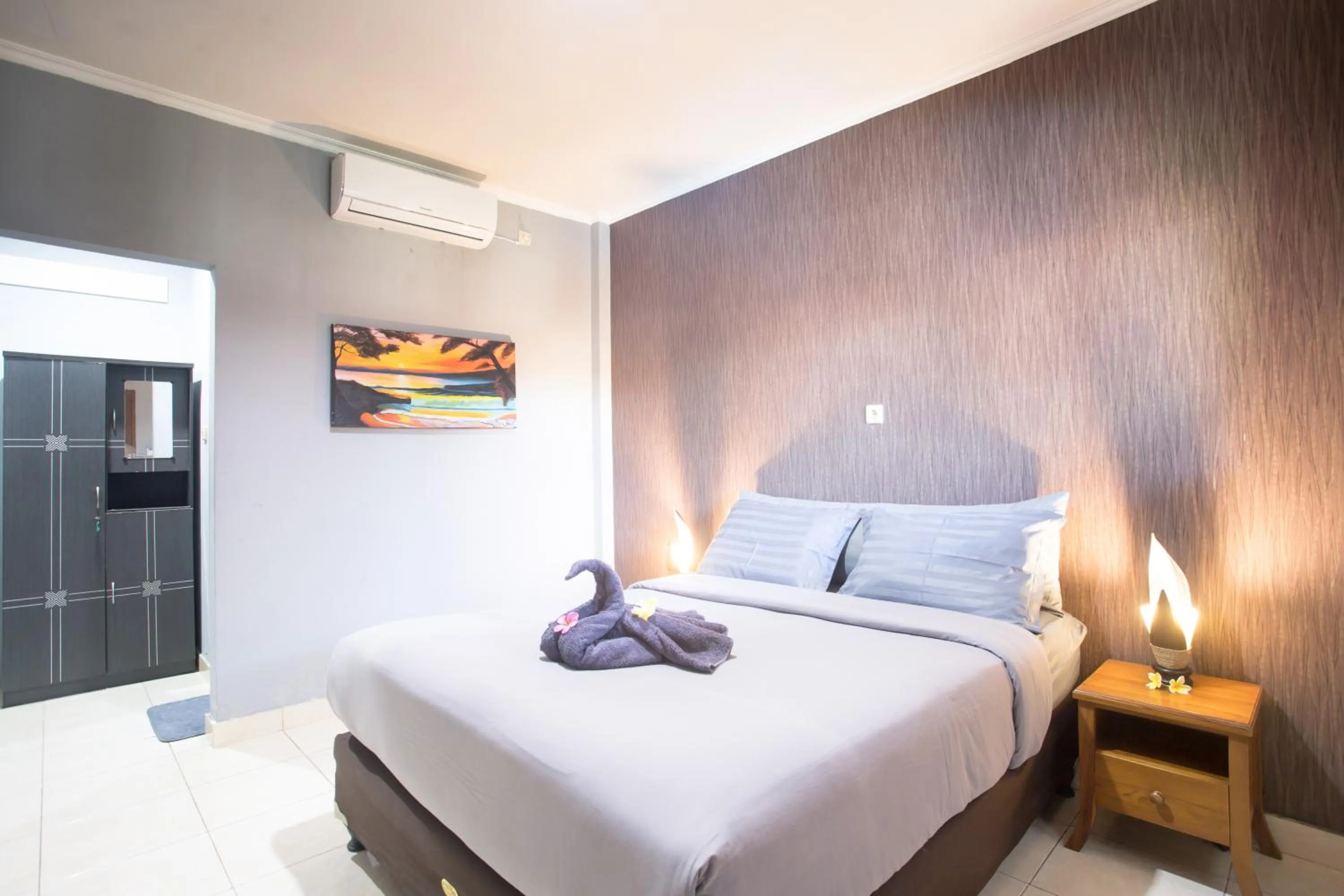 Photo of the whole room, Bed in Jazz Senggigi Hotel