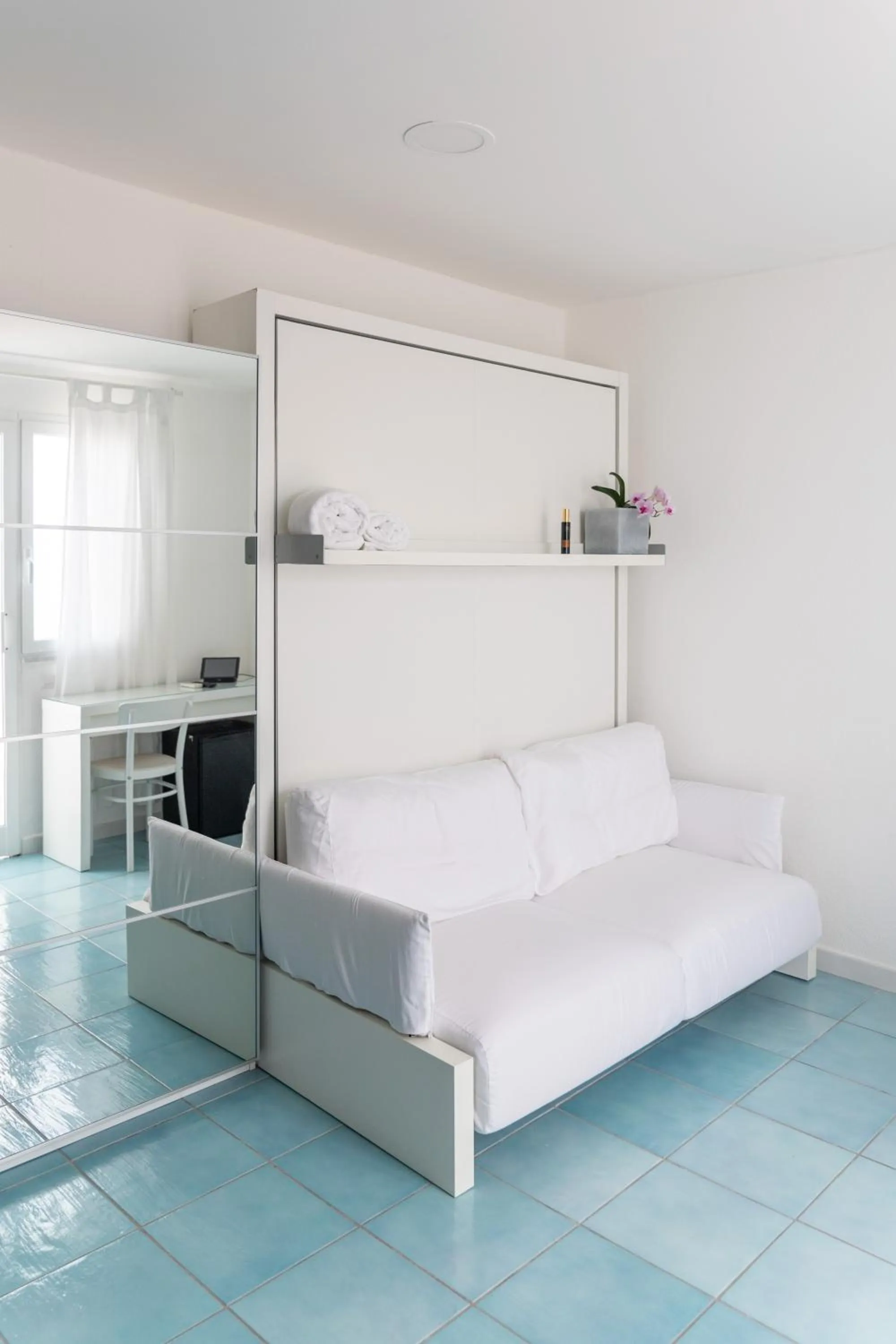 Seating area, Bed in Hotel San Francesco