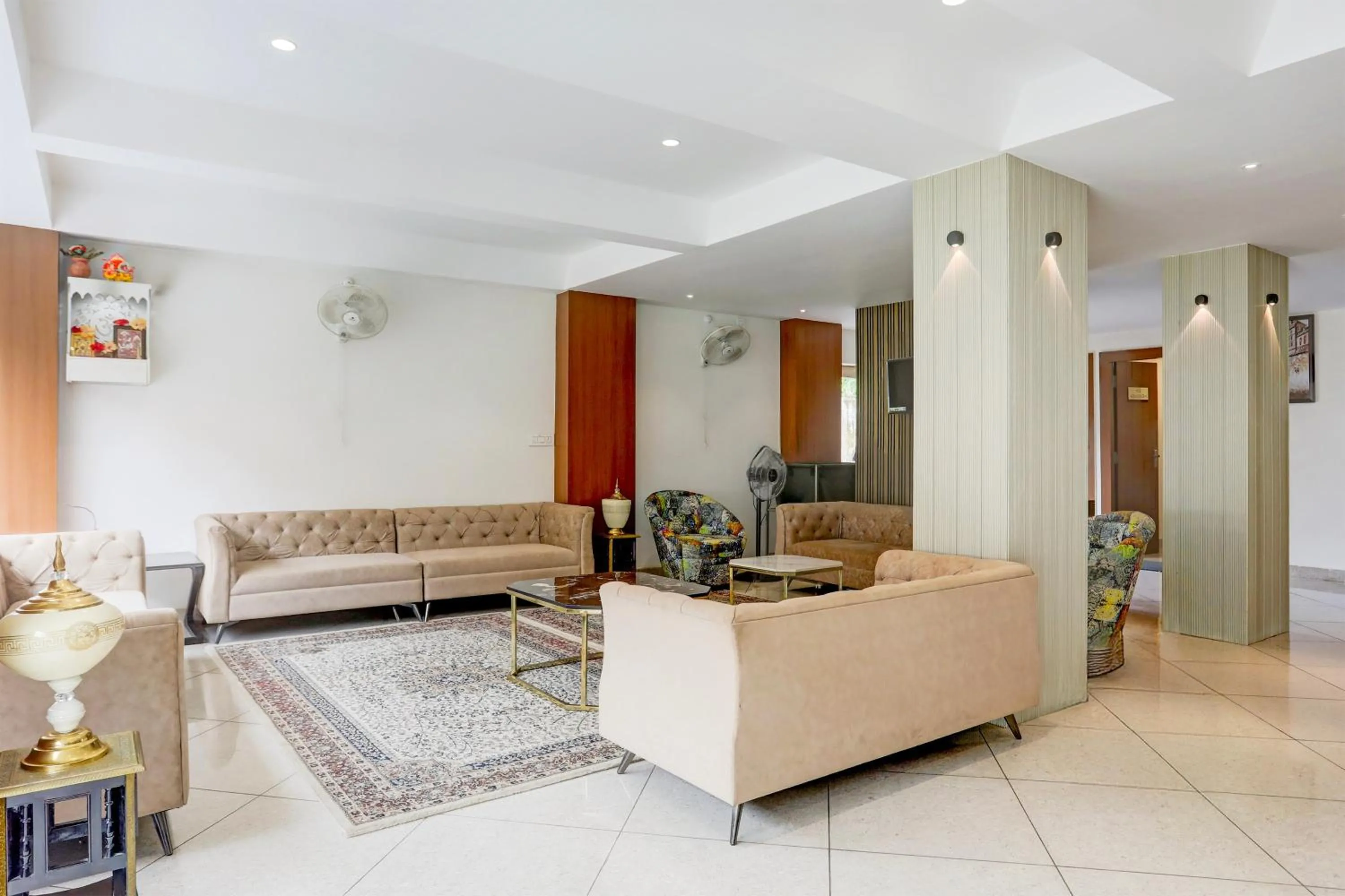 Lobby or reception in Super Townhouse Oak Sevoke Road Siliguri