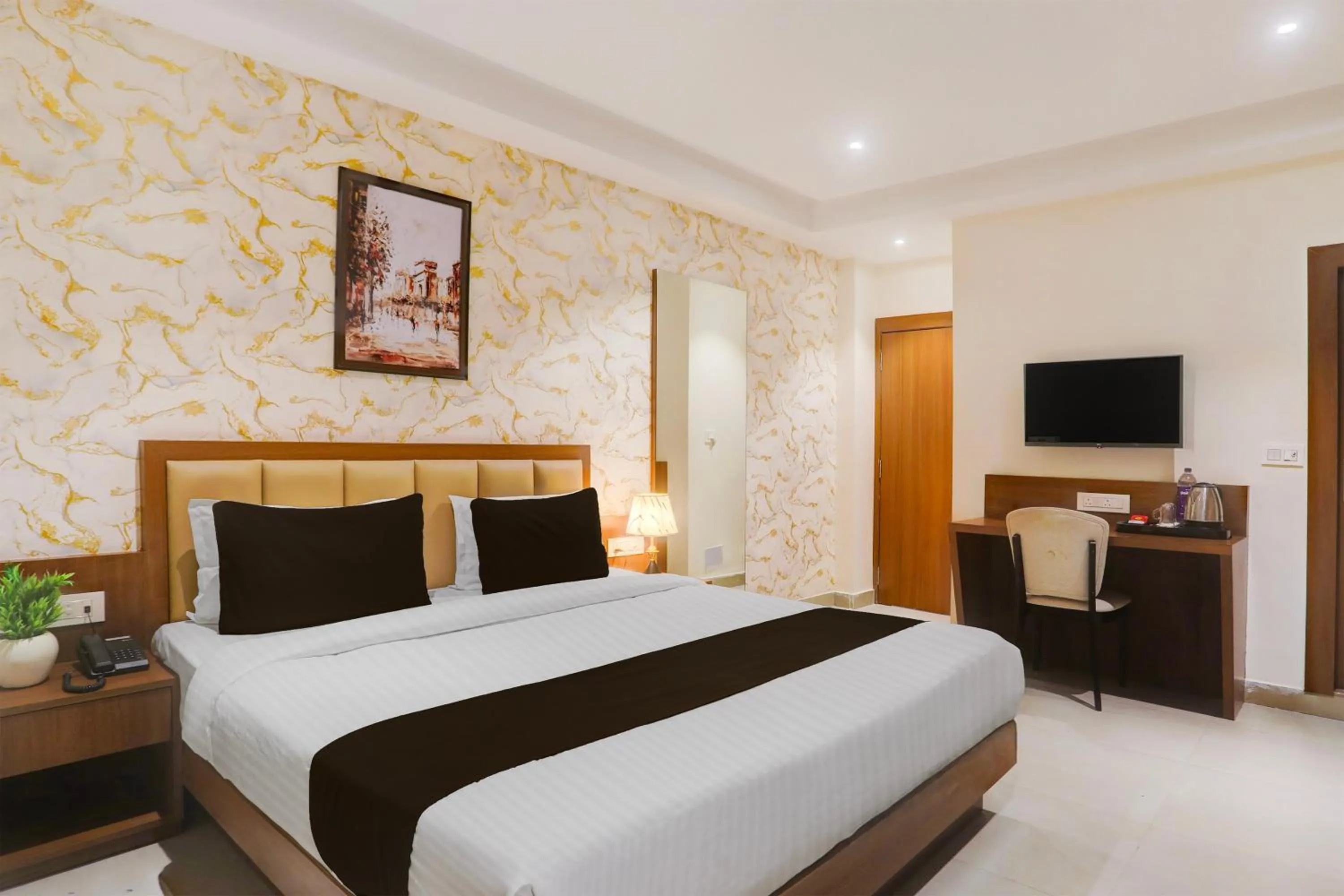 Bedroom, Bed in Super Townhouse Oak Sevoke Road Siliguri