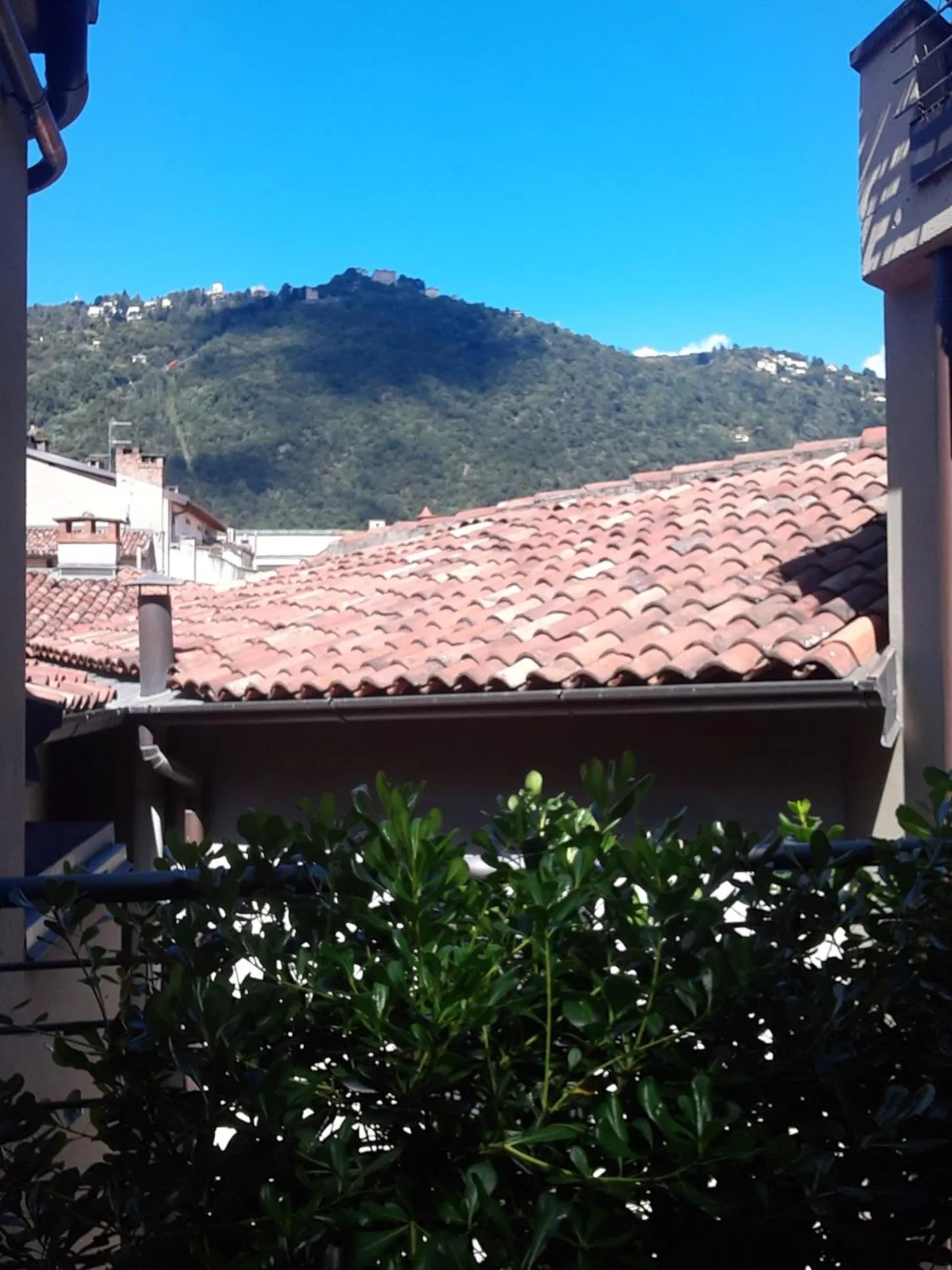 Mountain view in Como Via Carcano 13